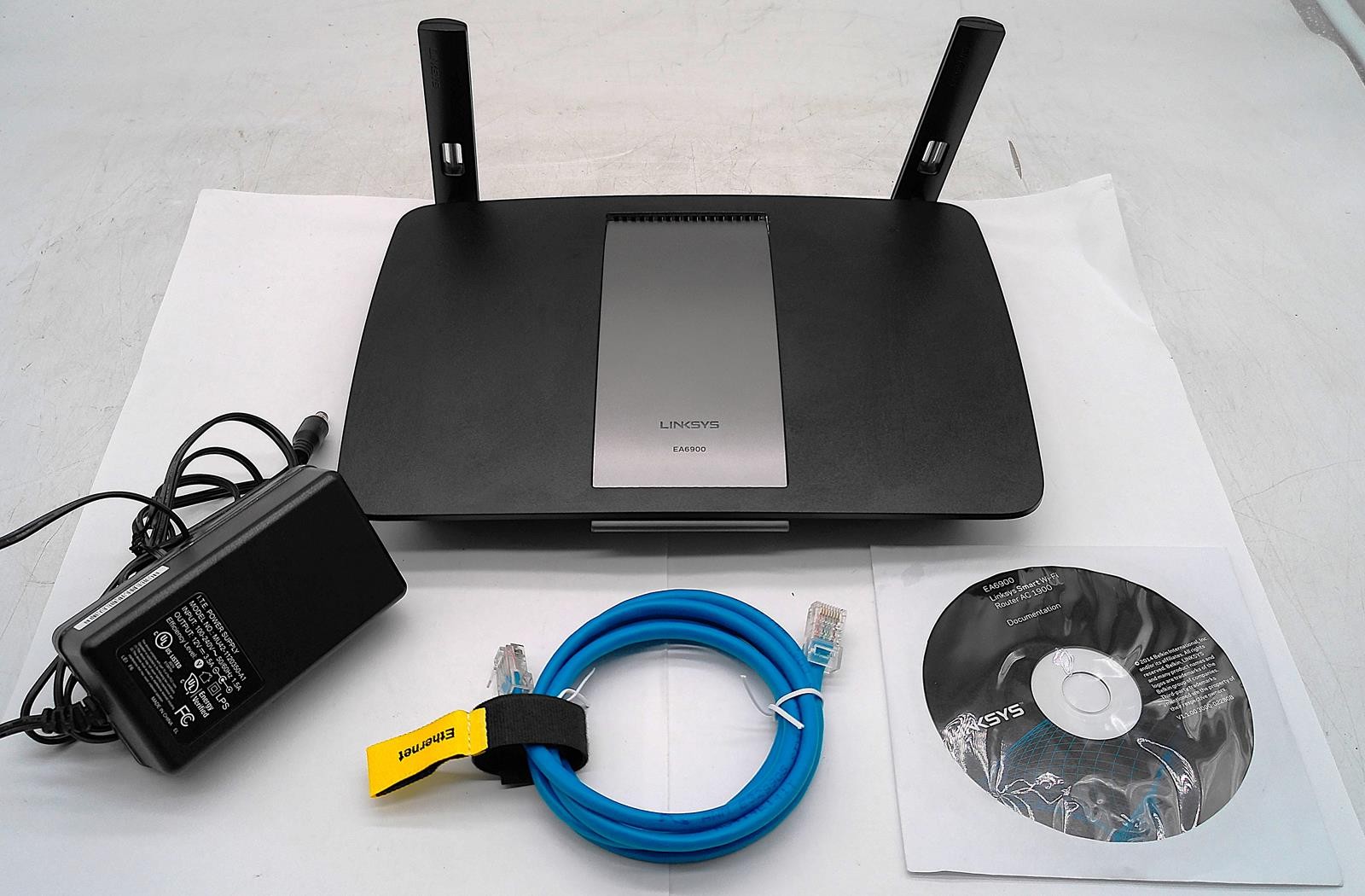 LINKSYS EA6900 AC1900 DUAL-BAND WI-FI ROUTER w/ ANTENNAS & ADAPTER