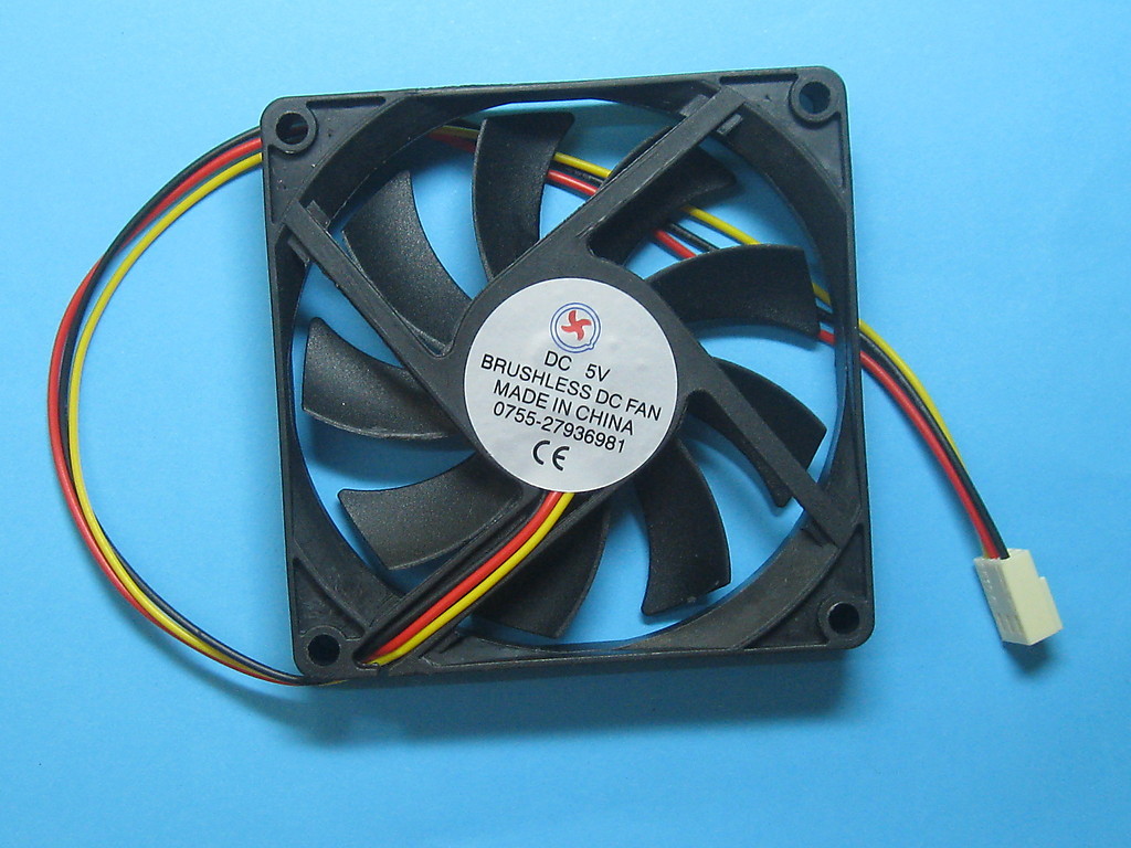 2 pcs Brushless DC Cooling Fan 5V 8015S 9 Blades 80x80x15mm 3pin Sleeve Bearing