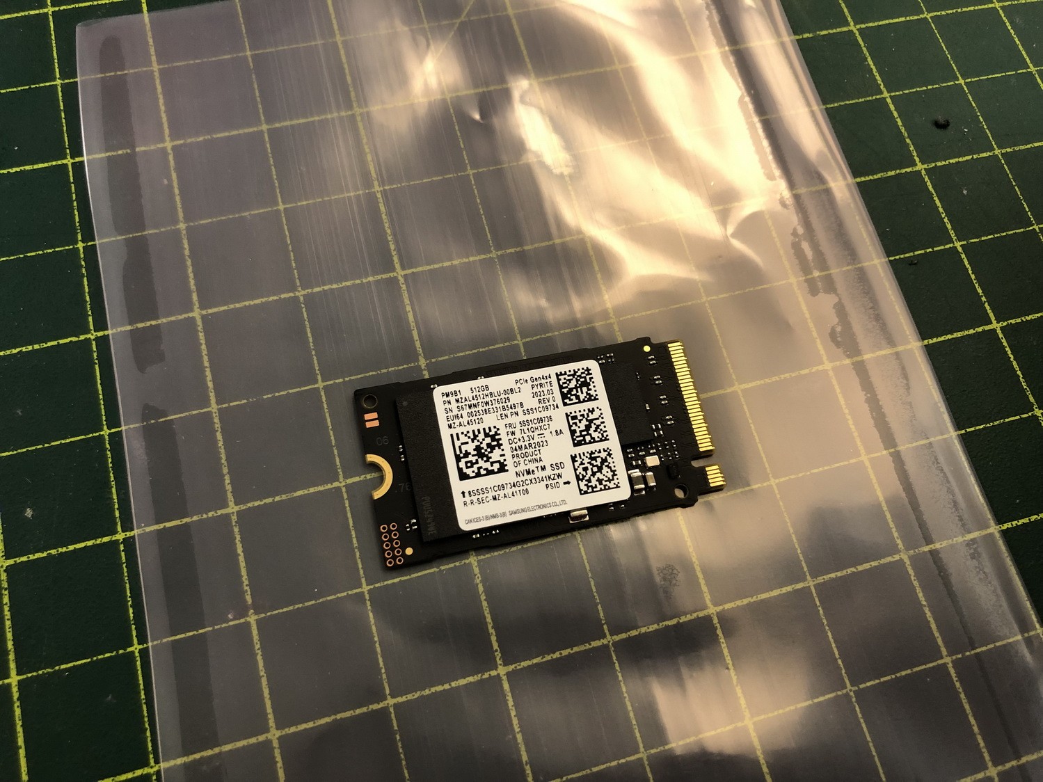 Samsung 512GB PCle Gen 4x4 SSD Drive MZ-AL45120 MZAL4512HBLU-00BL2