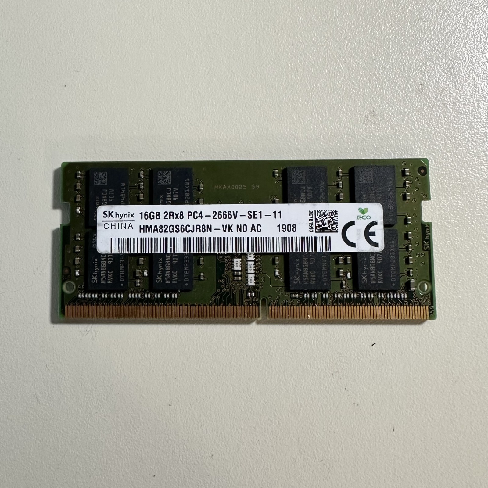 SK Hynix 16GB DDR4 PC4-21300 2666MHz 260-Pin SODIMM Laptop Ram - HMA82GS6CJR8N