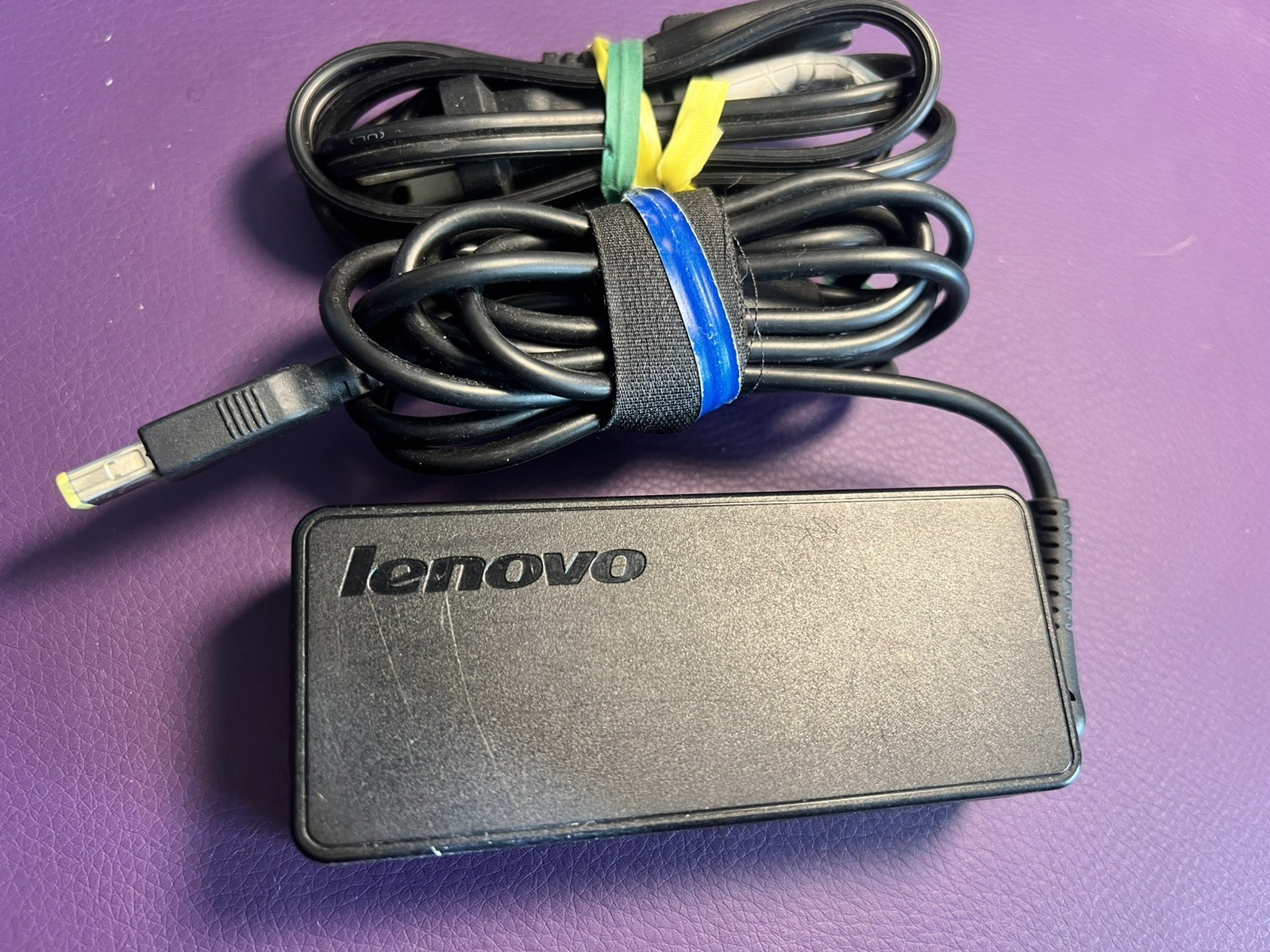GENUINE LENOVO AP-65FD B ADLX65NDC2A 20V 3.25A 65W GENUINE AC POWER ADAPTER