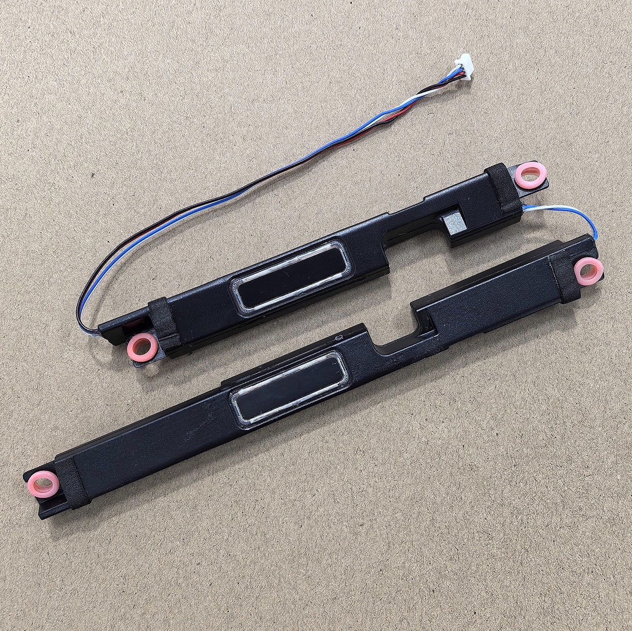 New Speaker kit L+R for Dell Precision 7510 7520 M7510 M7520 0GRCKJ PK23000QI00