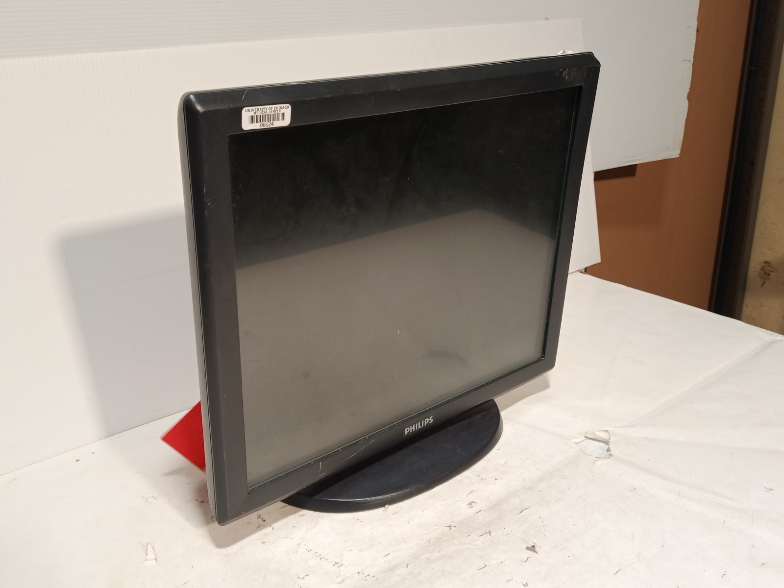 Elo TouchSystems ET1928L 19in LCD touch monitor, 12V DC medical, no PSU
