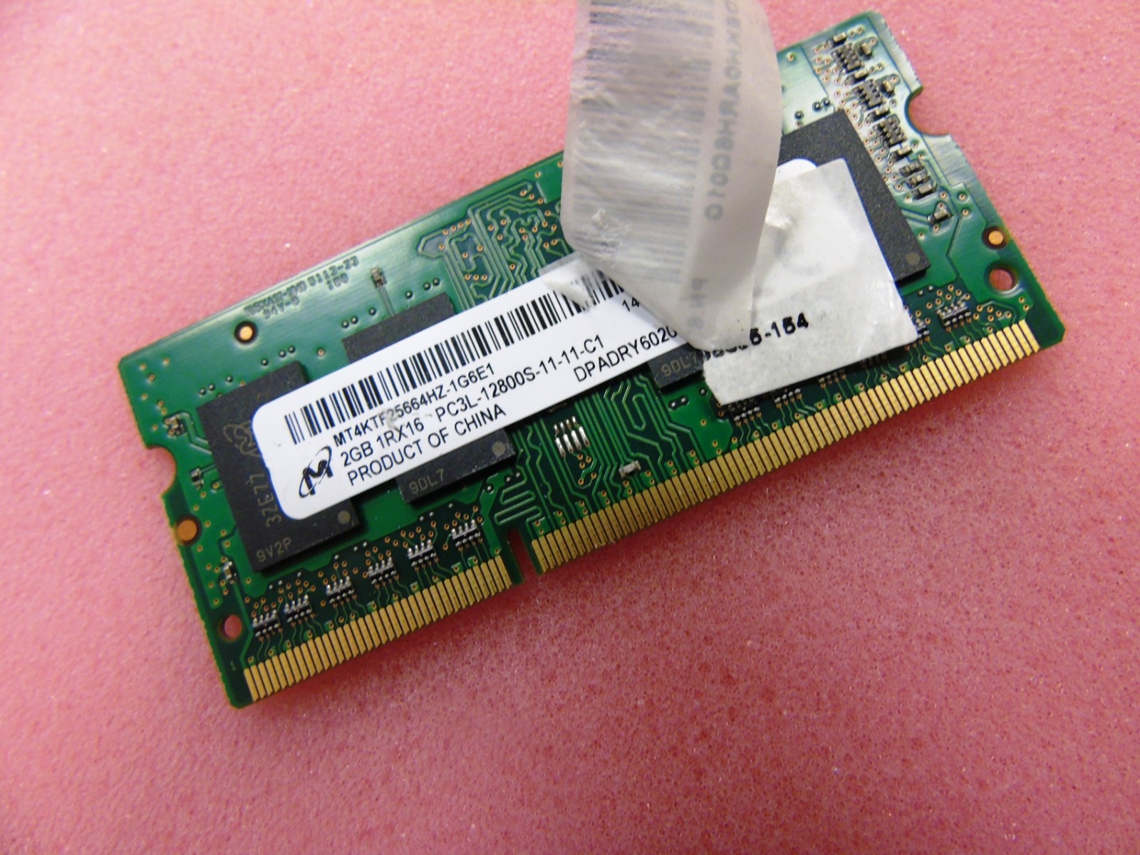 HP 23-P010 2GB Micron PC3L-12800S DDR3-1600MHz 204-Pin SoDimm 698655-154 Memory