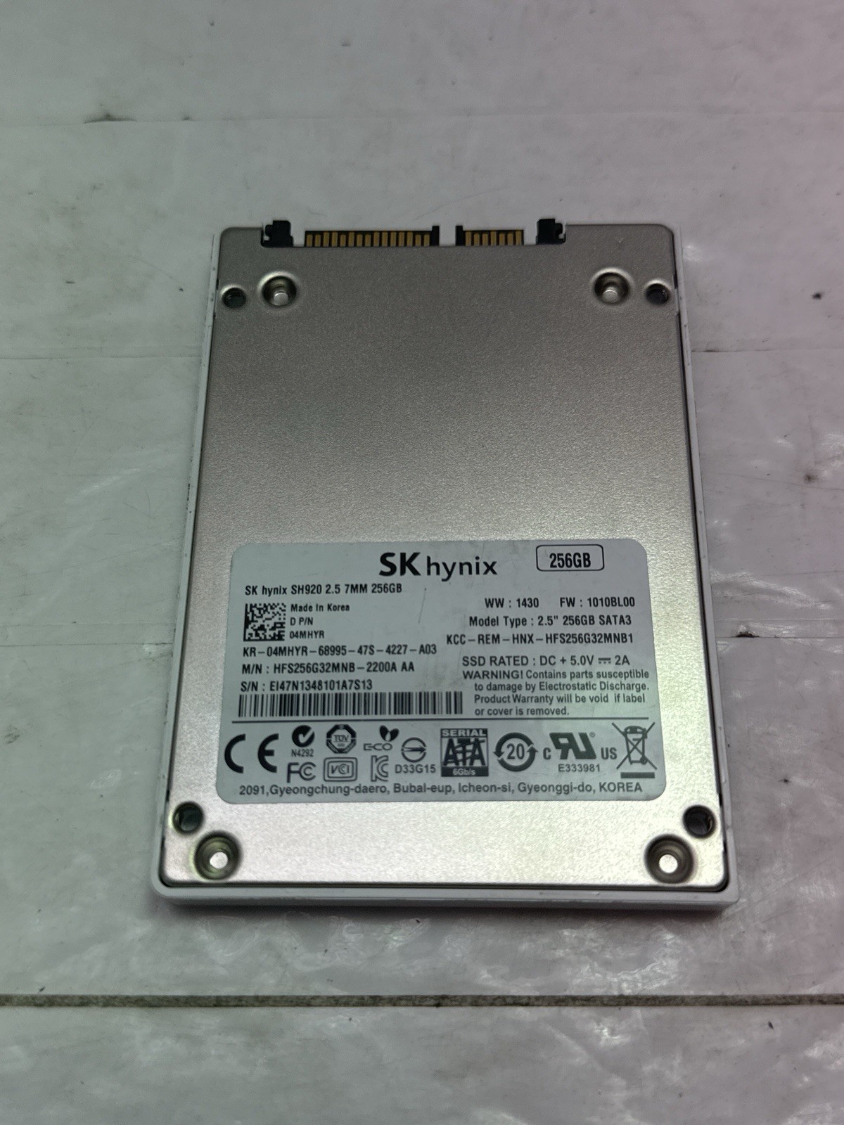 SK hynix SH920 256GB 2.5" SATA SSD HFS256G32MNB-2200A Dell 04MHYR