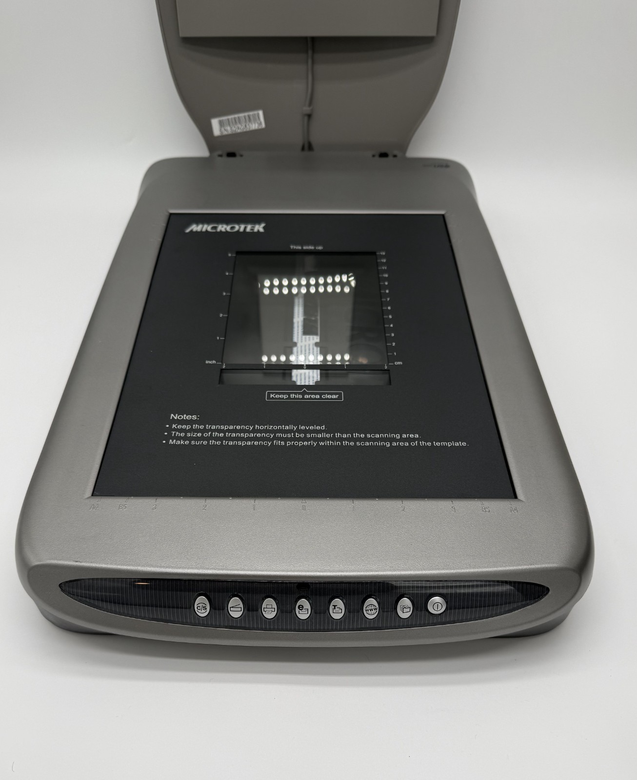 Microtek ScanMaker 5900Flatbed Scanner 4800x2400 DPI