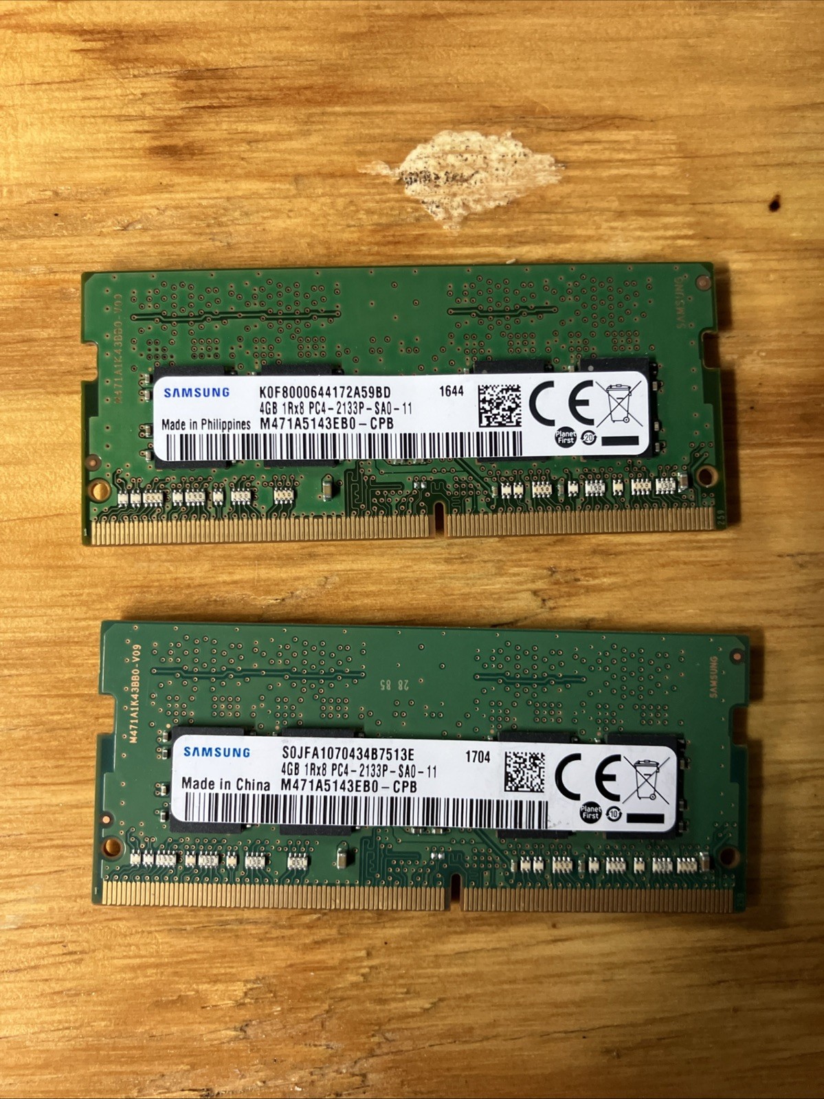 Samsung 8GB (2x4GB) 1Rx8 PC4-2133P-SA0-11 M471A5143EB0-CPB DDR4 LAPTOP RAM