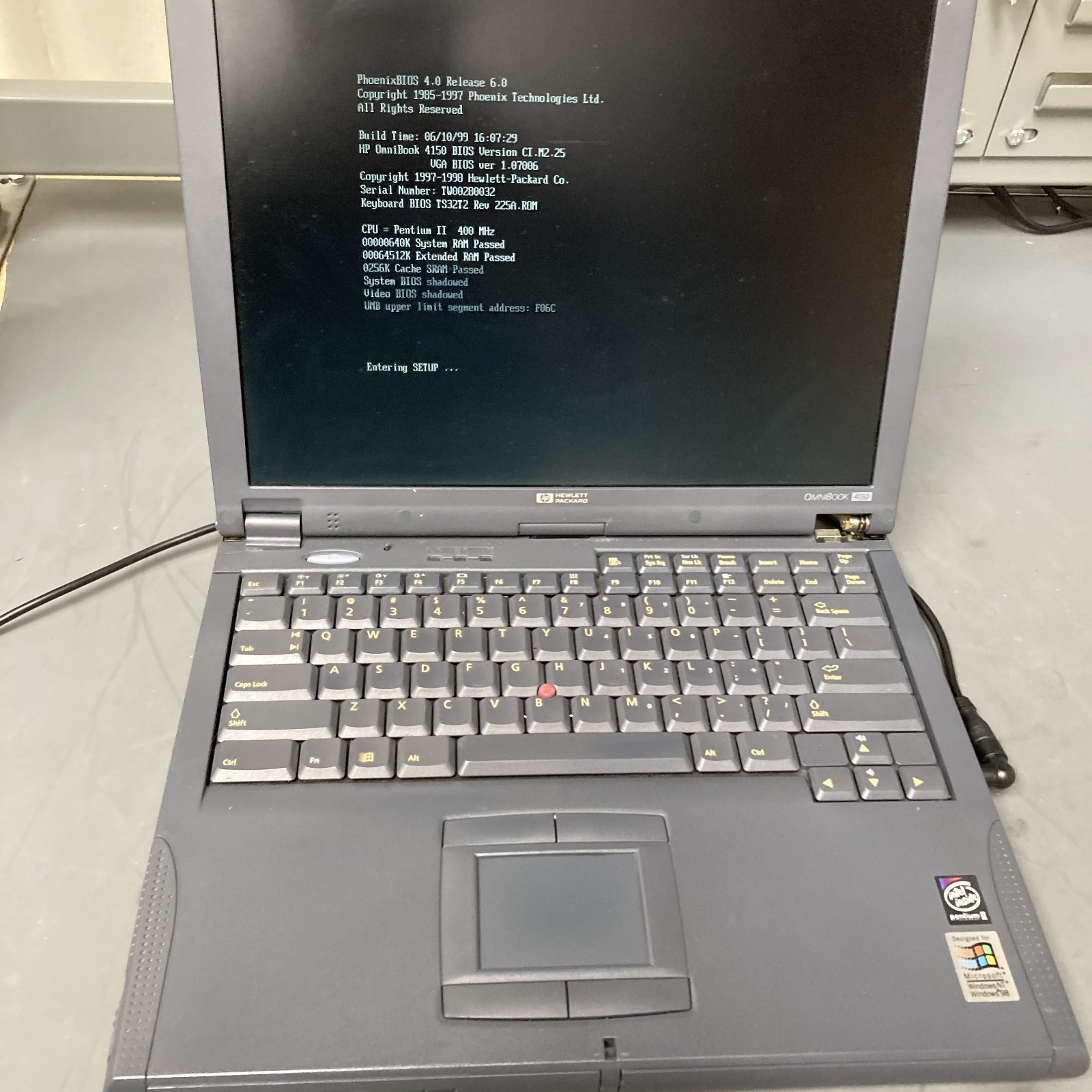 Vintage HP Omnibook 4150 Laptop Intel Pentium II @ 366 MHz No HDD 64MB RAM