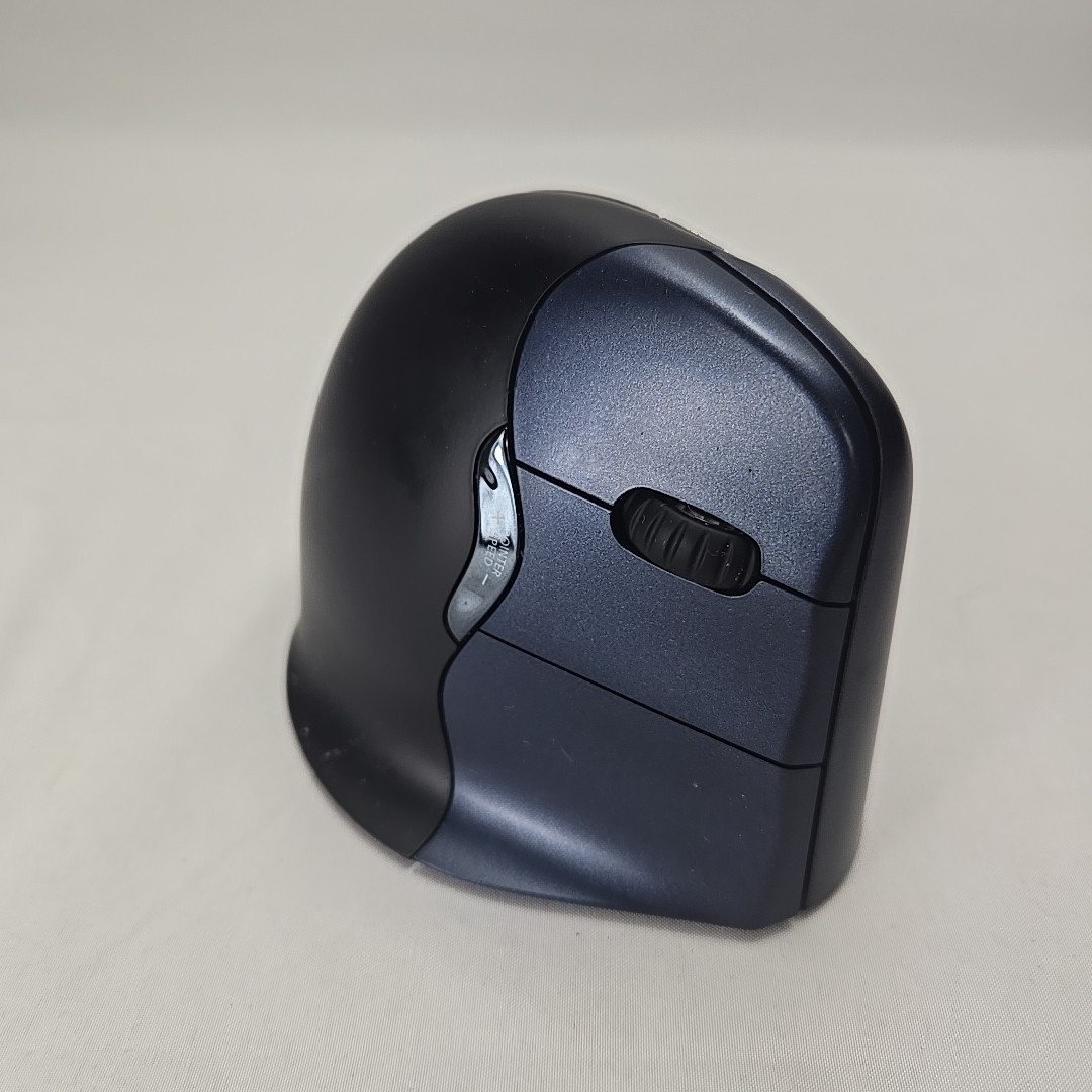 EVOLUENT Ergonomic Vertical Mouse 4 Wireless No USB Receiver Right Handed