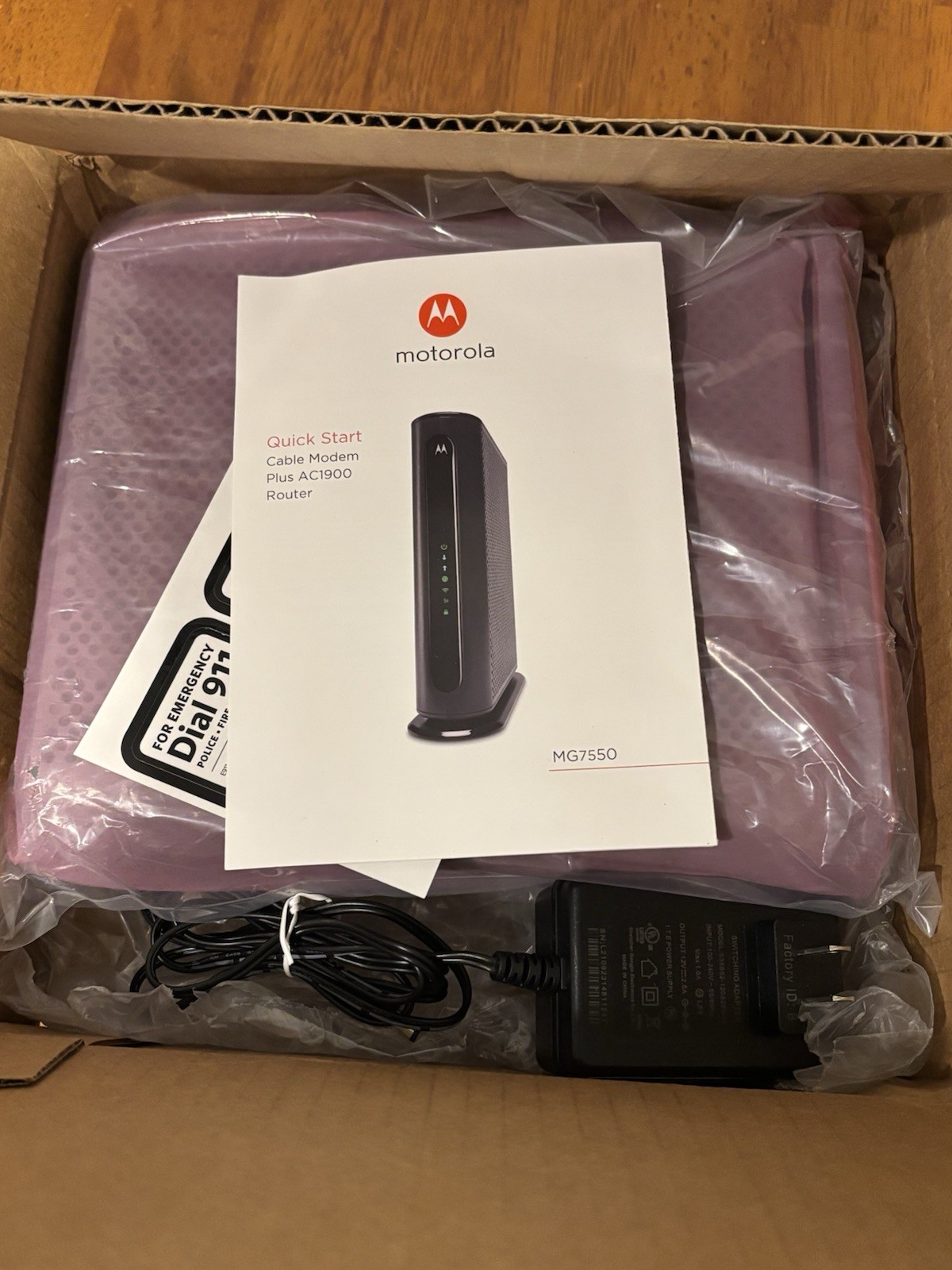 Motorola MG7550 16x4 Cable Modem Plus AC1900 WiFi Router  Open Box ~ Black