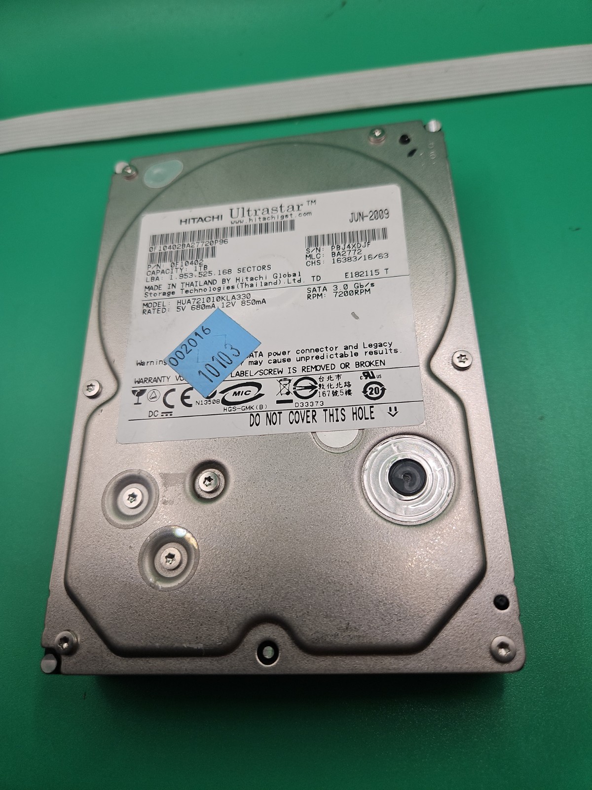 Hitachi HUA721010KLA330 0F10402 BA2772 (PBK) Thailand 1.0TB 3.5" Sata 2010