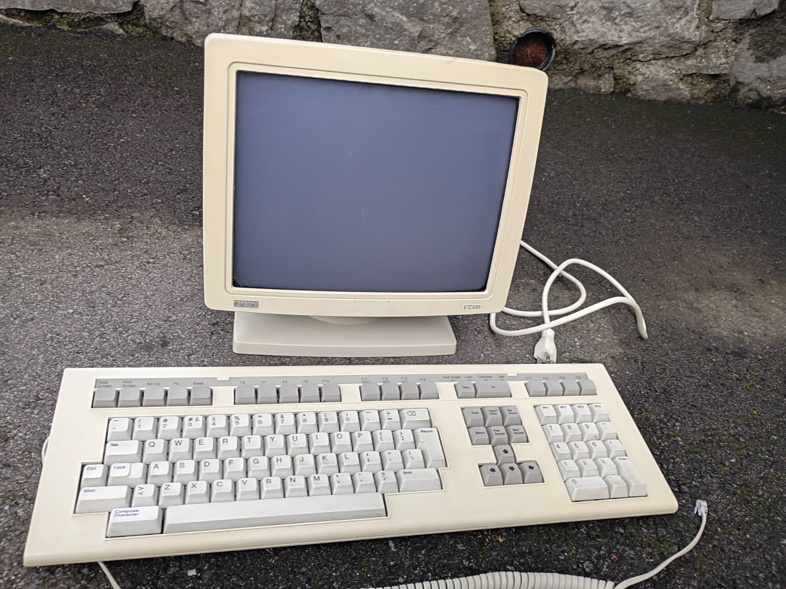 DEC Digital Equiment VT320 Terminal w/ OEM LK201 Keyboard - Tested/Works