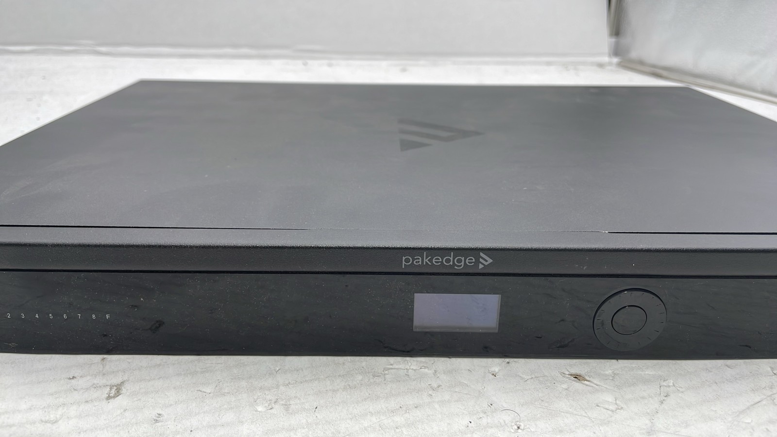 Pakedge PE-09N PowerPak 9 9-Port IP Power Distribution Unit PDU Smart Surge Rack