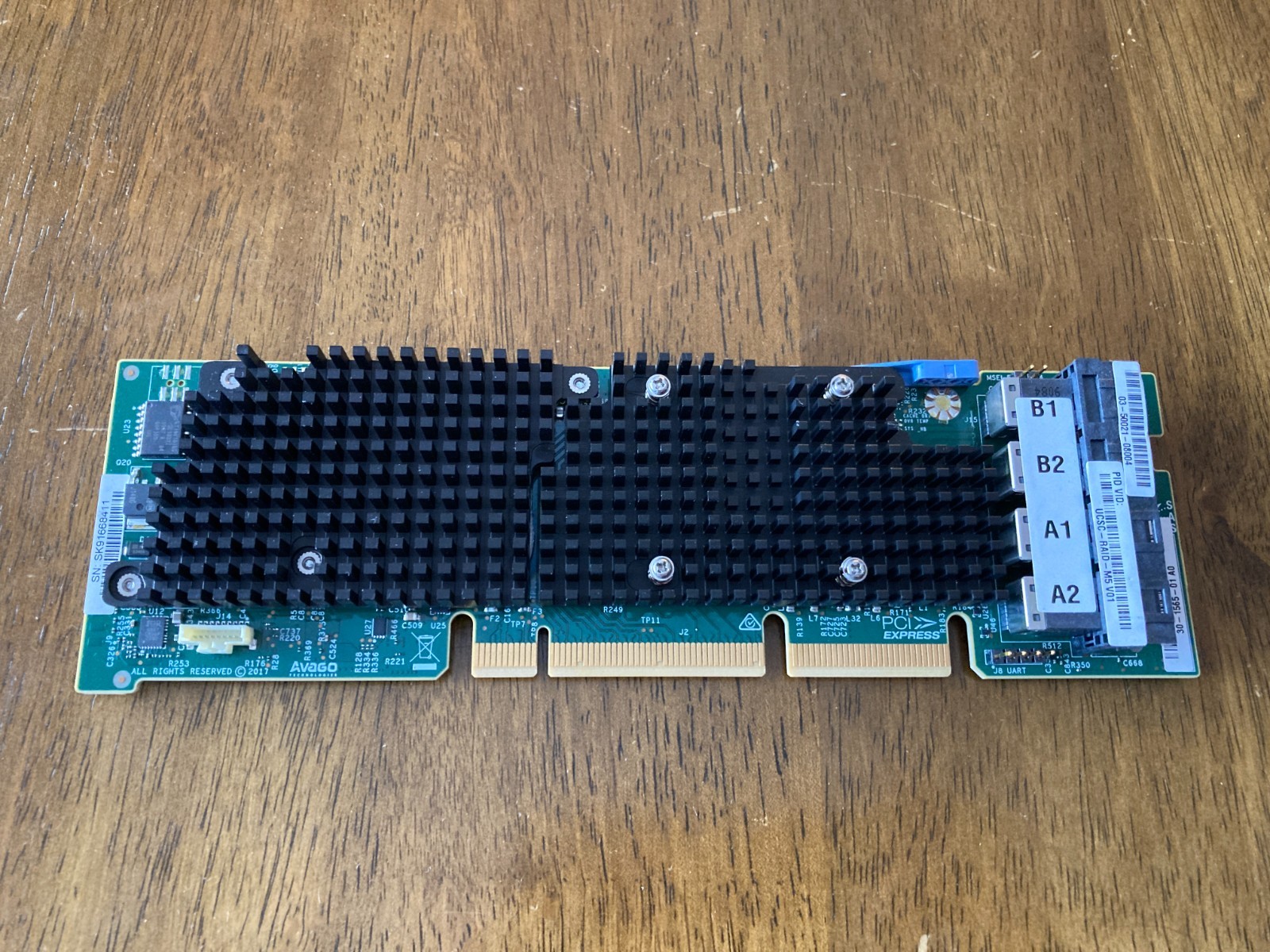Cisco UCSC-RAID-M5 V01  30-1565-01 12GB/S SAS Modular RAID Controller