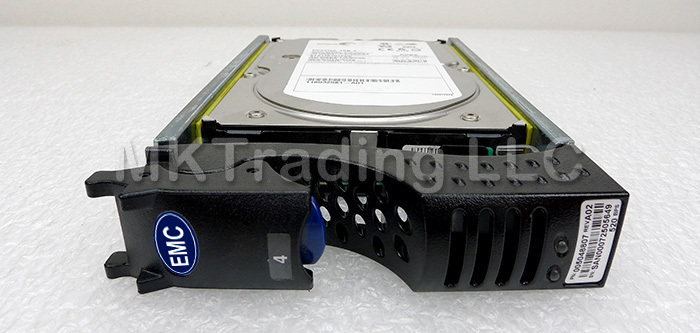 EMC 146GB 15K 2Gb FC 3.5" Hard Drive w/Tray 005-048-584
