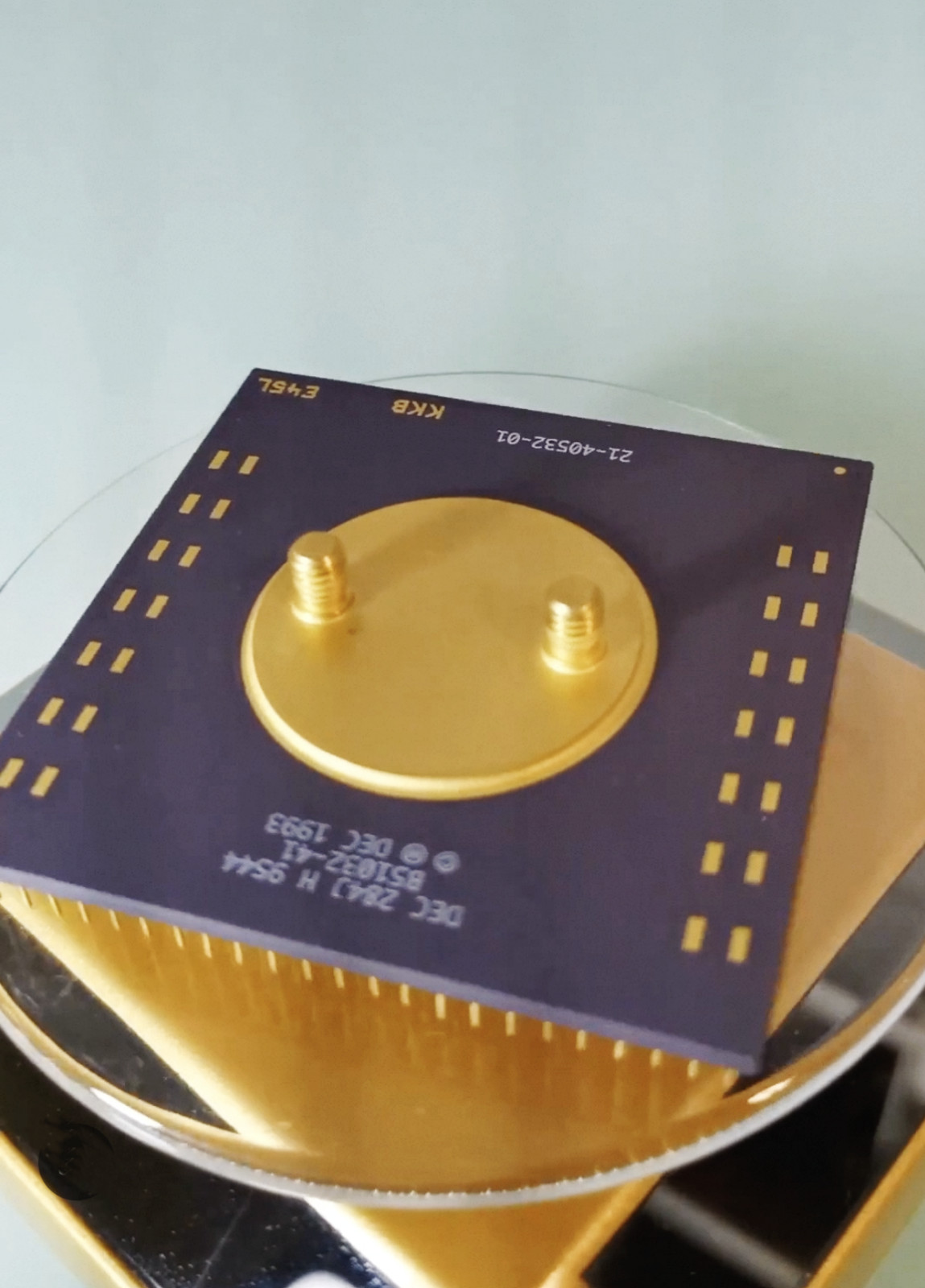 Vintage Gold-Plated CPU DEC 284J. Double-sided gold cap. 61 x 61 x 17 mm