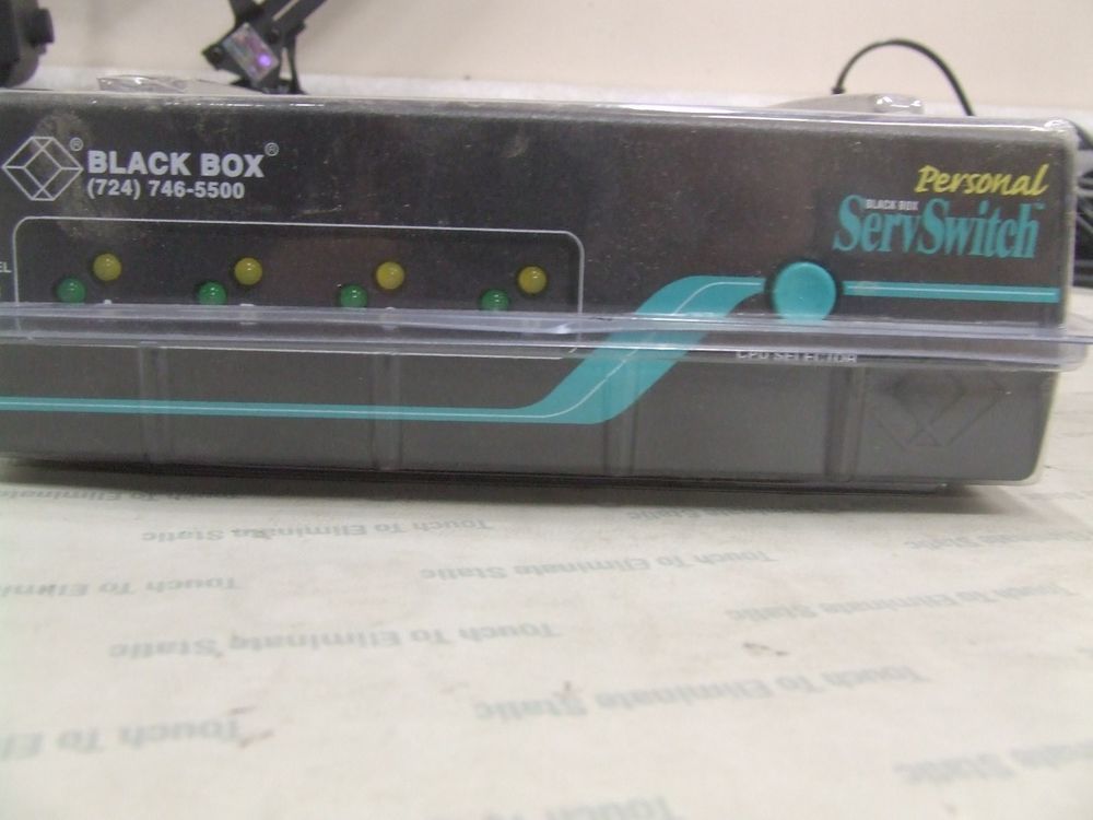 Black Box Serv (SW626AR2) 4-Ports External KVM switch PS/2 ***EXCELLENT***