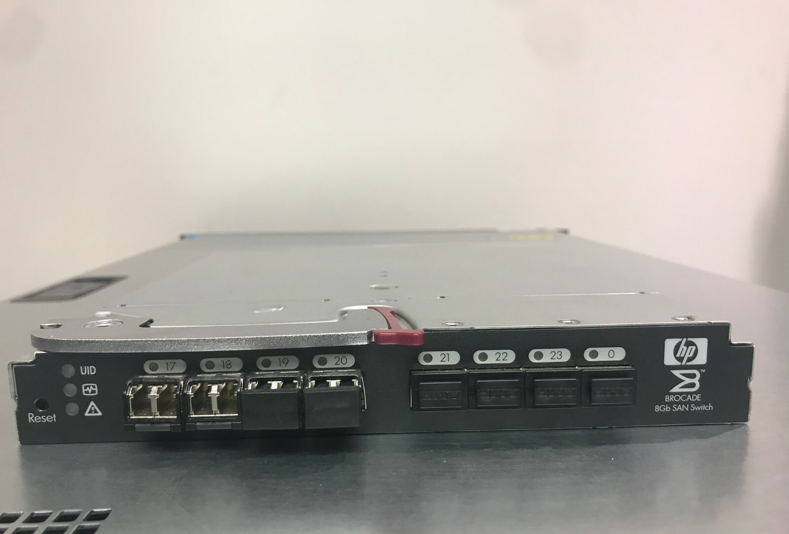 HP 489865-001 B Series 8/24c Brocade SAN Switch for BladeSystem C-Class AJ821A