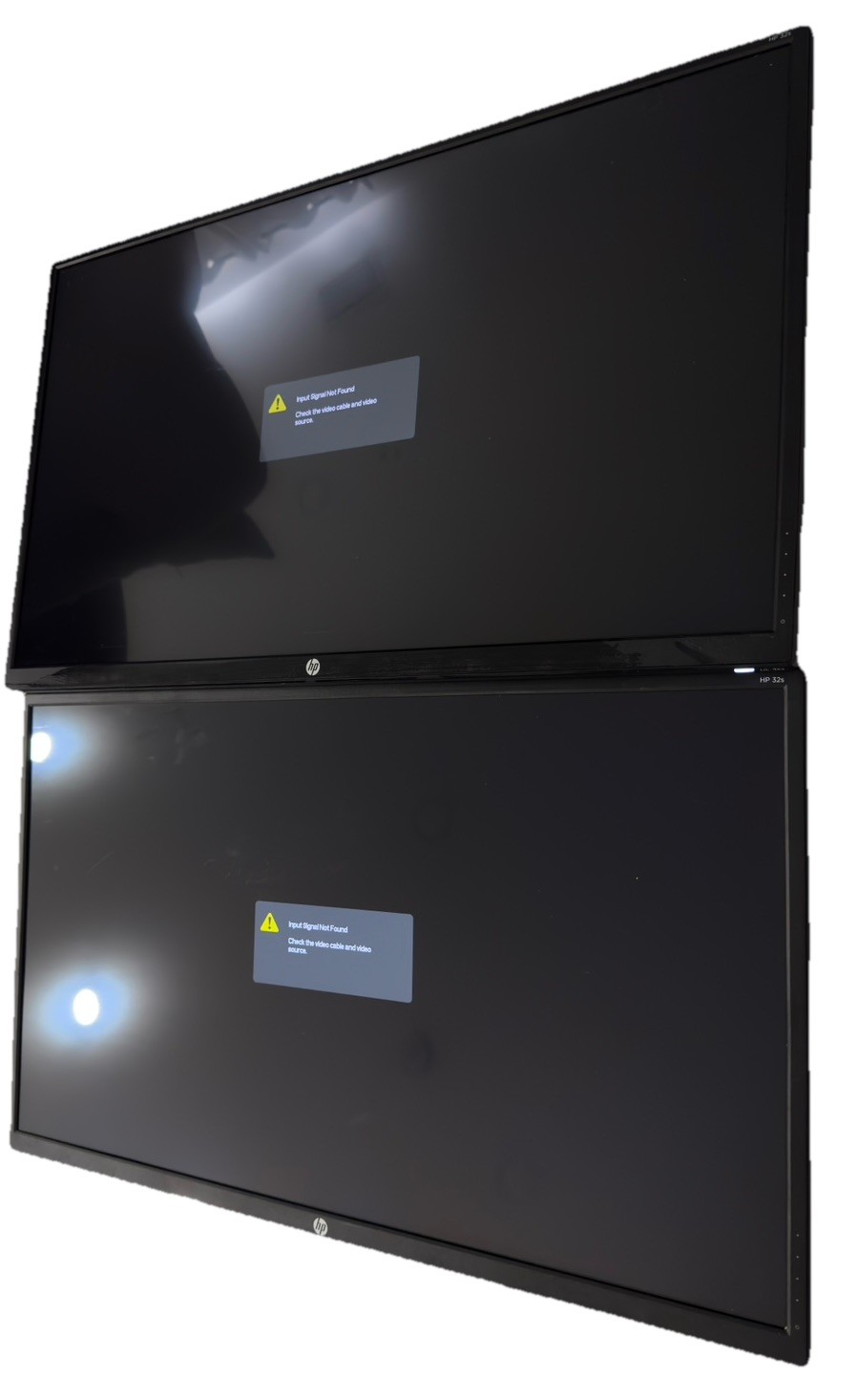 Dual HP 32s 31.5 Inch LCD Monitors For Gaming / Work Station Needs Mounts