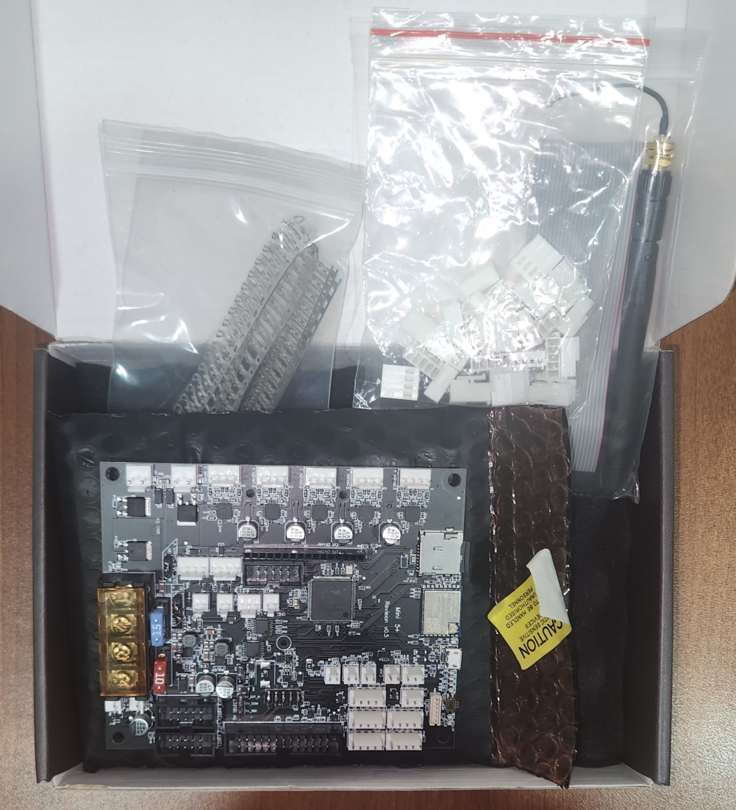 Duet 3 mini 5+ FYSETC clone CNC, 3D printer, cartesian system controller board.