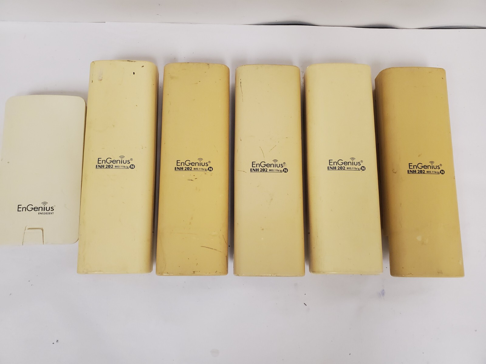 LOT OF 6 EnGenius 5 ENH202 2.4GHz B/G/N Wireless Access Point/Bridge & ENS202EXT