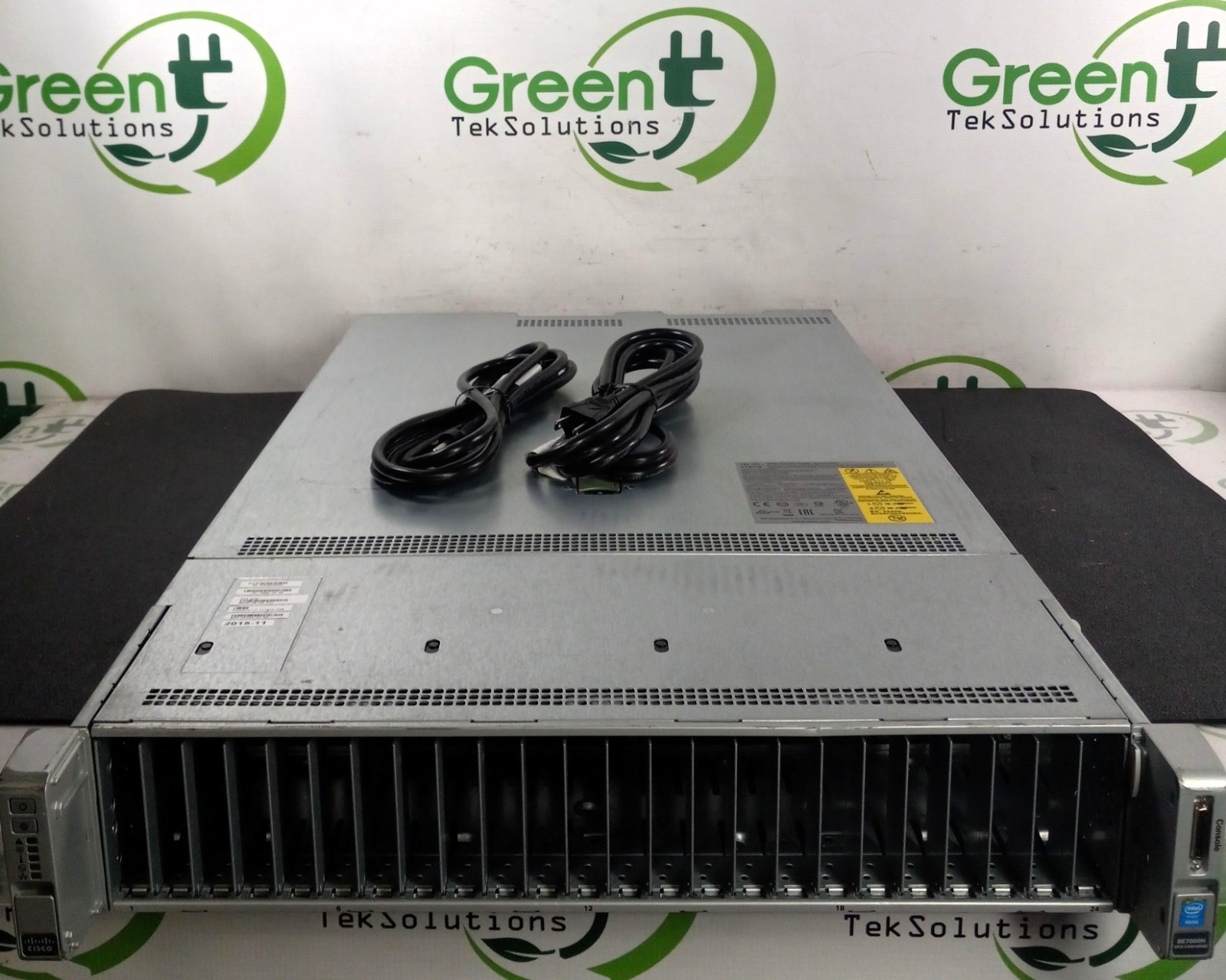 Cisco UCS UCSC-C240-M4SX 24B 2.5" 2x E5-2660v3 2.6GHz 16GB SFF Server w 2x PSU