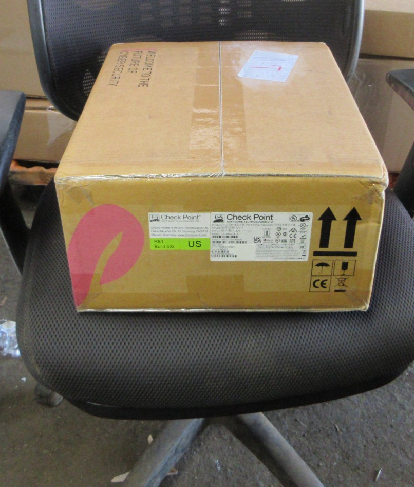 Check Point QB-1 Quantum 3800 Network Security Firewall Appliance NEW SEALED