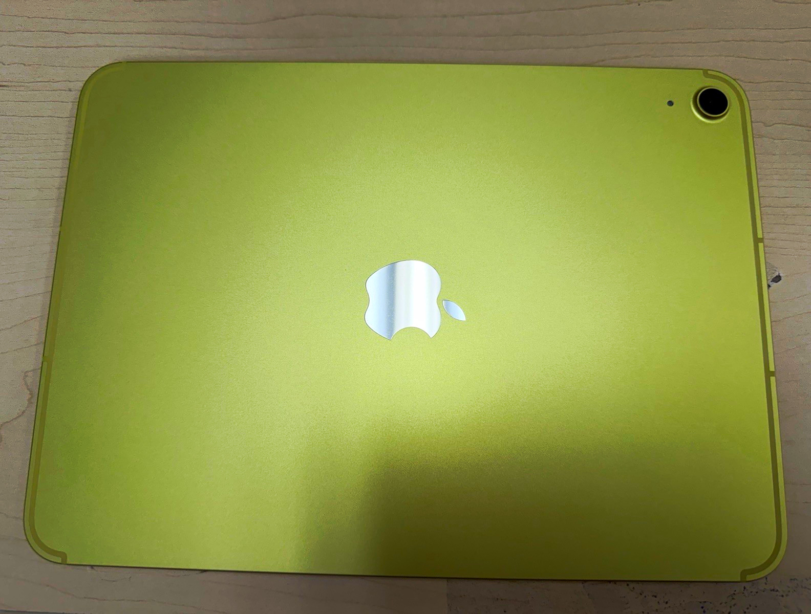 Apple iPad (A16) Yellow cellular and WiFi  iPadOS MD7M4LL/A 256gb
