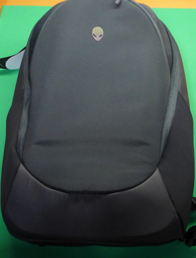 NEW Alienware 18 Gaming Backpack AW7825P DWJ3J