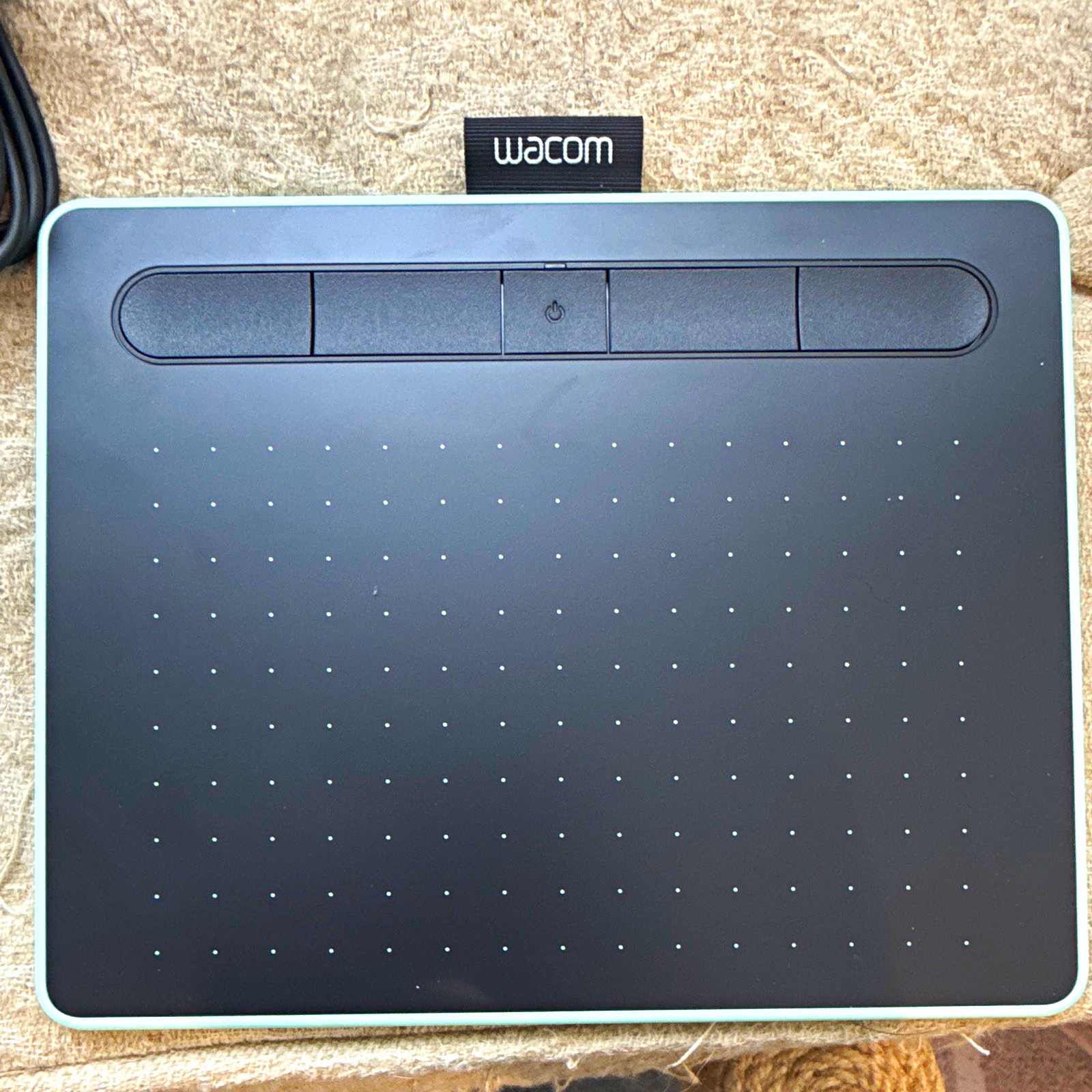 Wacom Intuos CTL-4100WL Wireless Graphics Tablet w/ Pen, USB Cable, Case