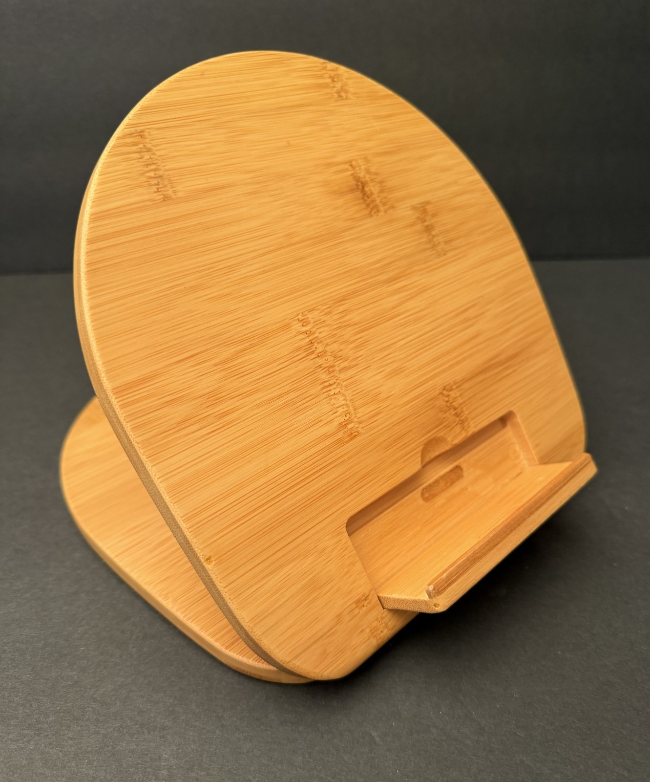 ⭐ Levenger - Authentic Adjustable Tablet Stand made of Bamboo - Excellent shape