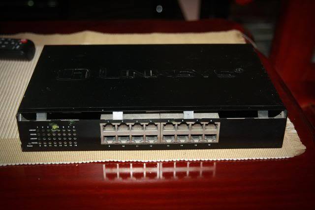 LINKSYS ETHERFAST 4116 EF4116 16x port 10/100Mbps full duplex network switch