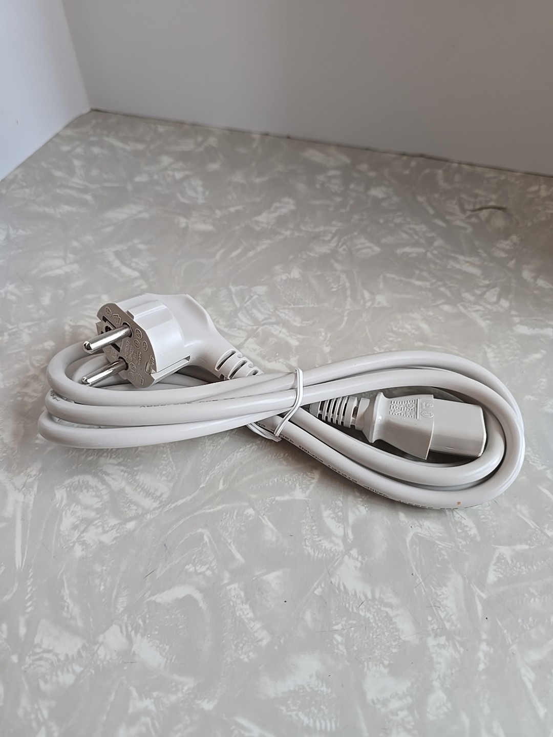  I-Sheng SP-023 16A 250W European Outlet Power Cord /6ft