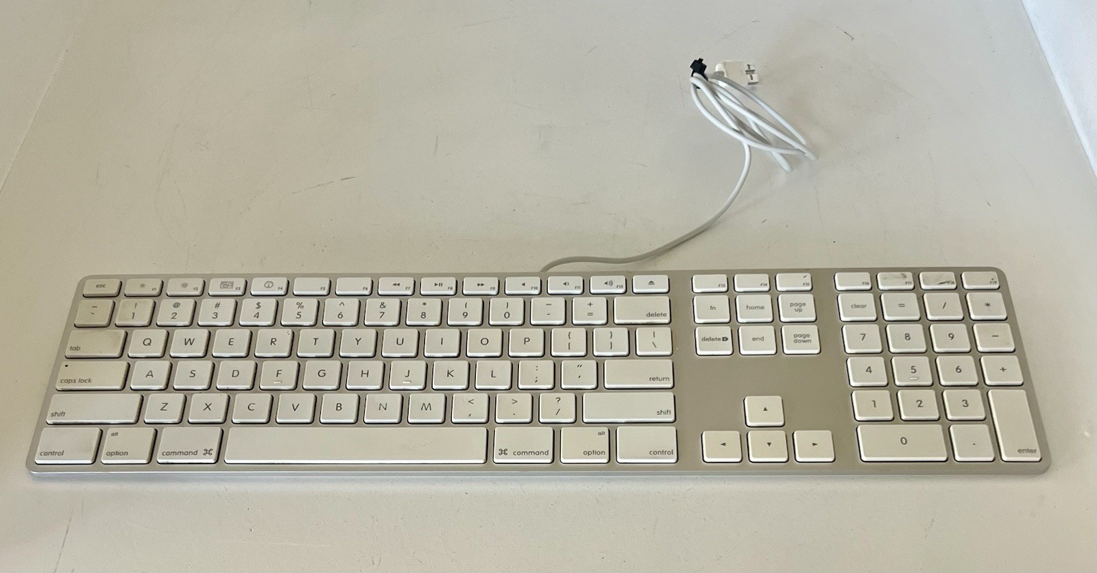 Apple A1243 Aluminum Wired Keyboard MB110LL/A🚀Full Size, Slim, Mac, Genuine OEM