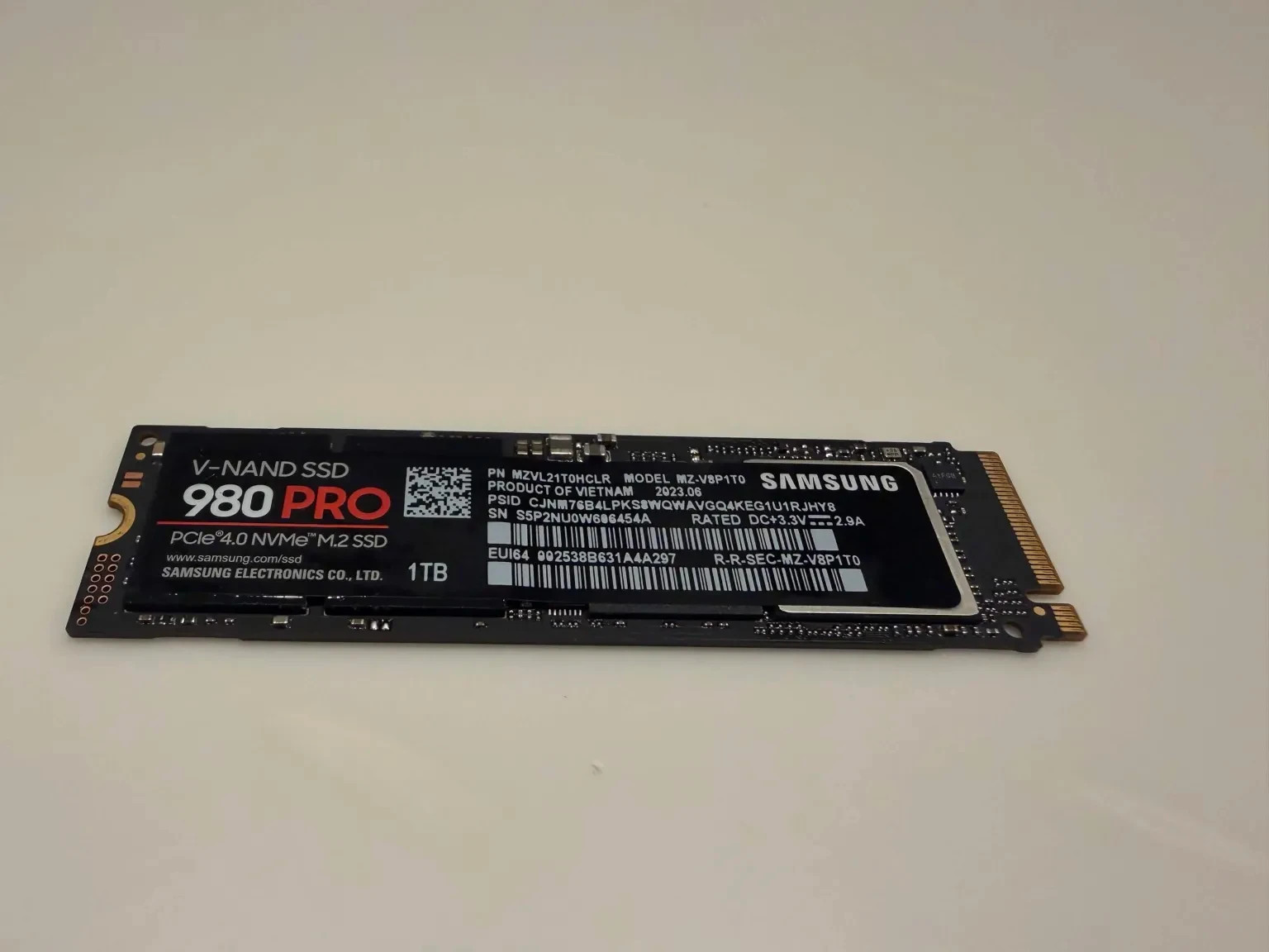 Samsung 980 PRO 1TB SSD, PCIe 4.0 x 4 NVMe M.2 2280 MZ-V8P1T0 ~ 99% Health