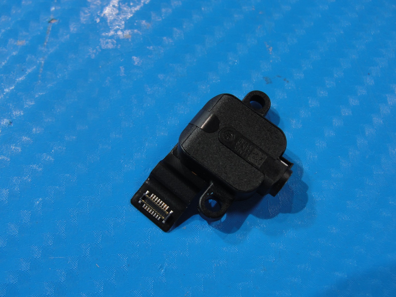 MacBook Air A2681 13" 2022 MYL33LL/A Audio Board w/Cable 821-03656-A
