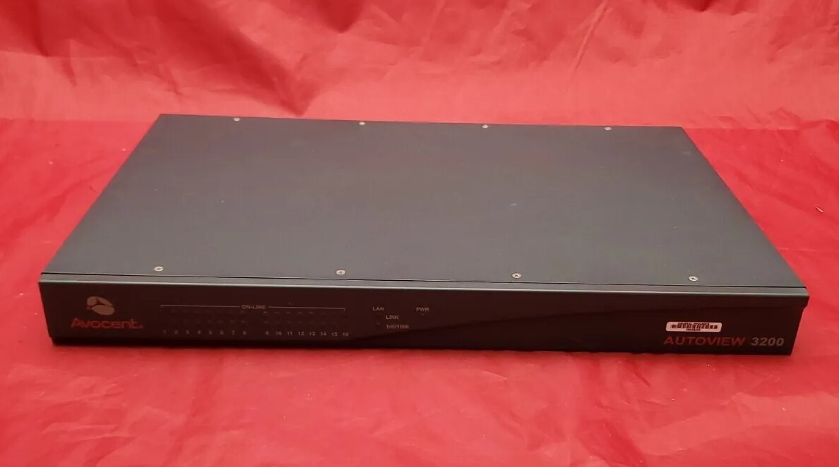 Avocent 520-473-504 Autoview 3200 16 Port KVM IP Switch AV3200