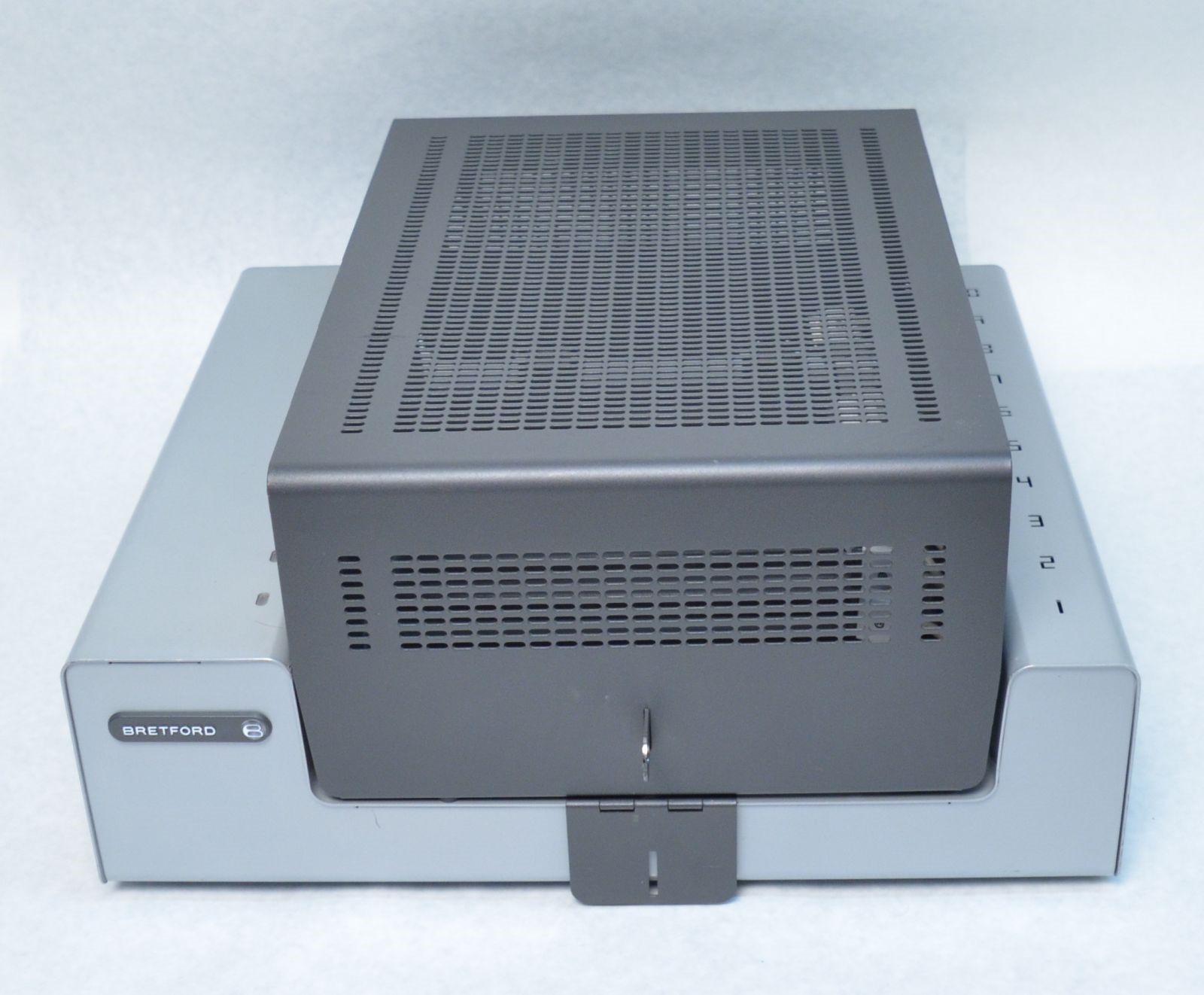 Bretford H3634LL/A PowerSync Tray 10 Slot Charger For Apple iPad USB Tablet