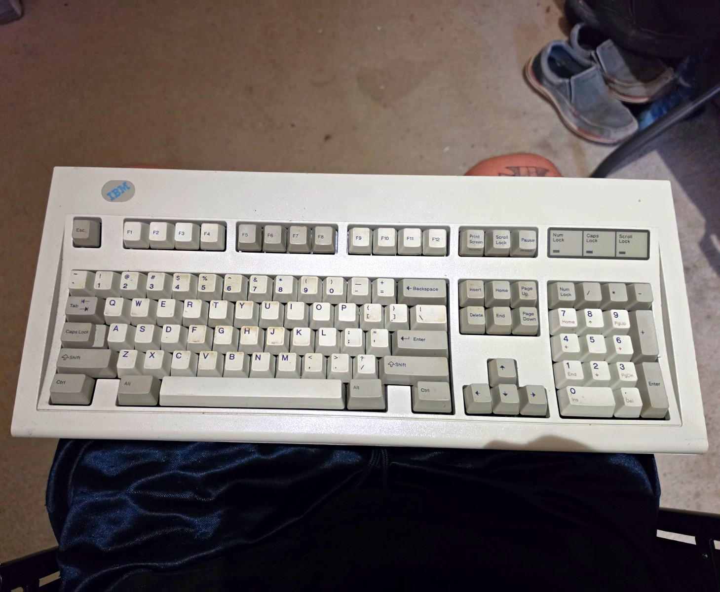 IBM Model M 1391401 Mechanical Wired Keyboard Enhanced Function Keys Beige/Gray