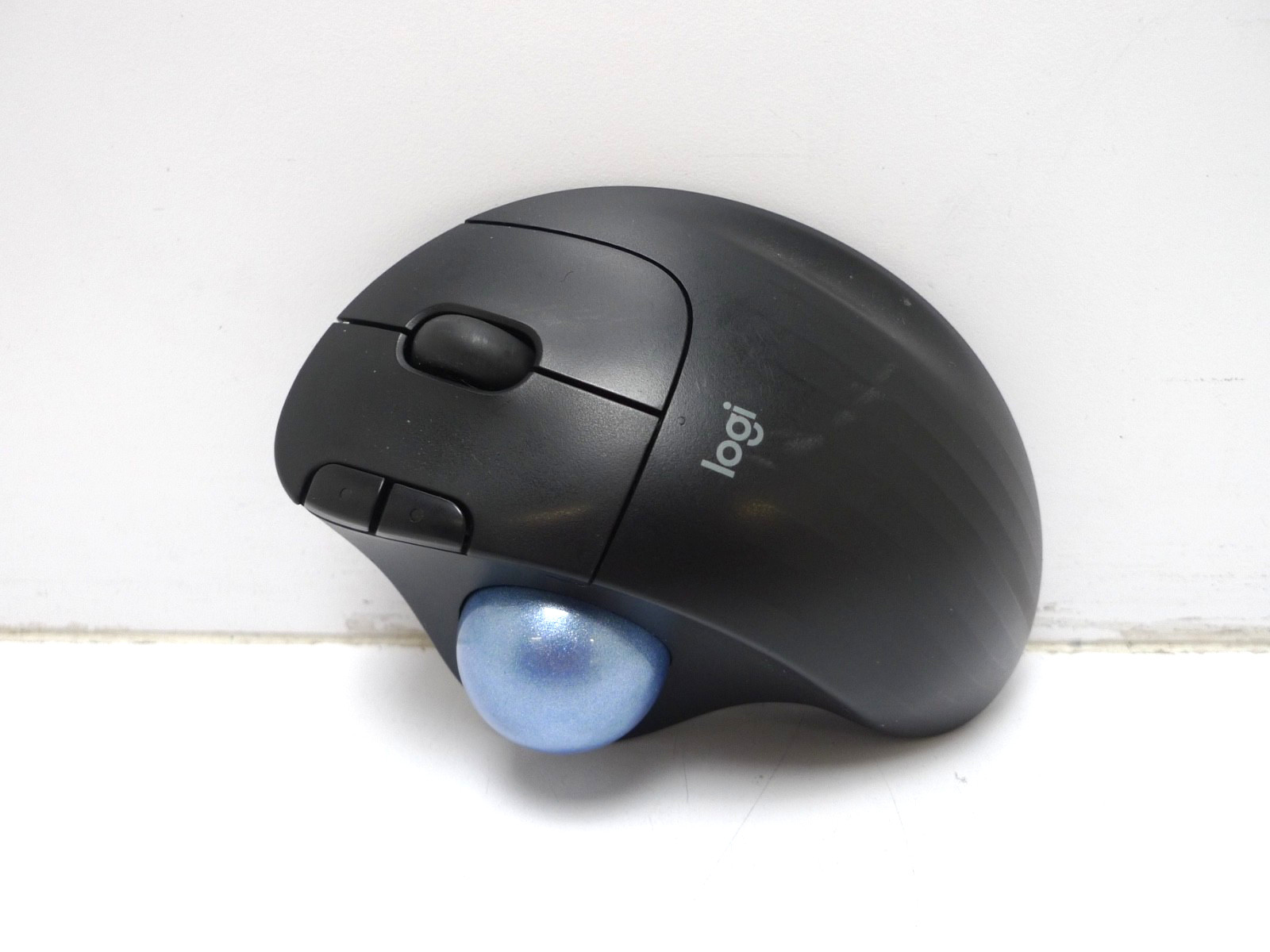 Logitech Ergo M575 Wireless Ergonomic Trackball Mouse w/ USB Dongle, Battery