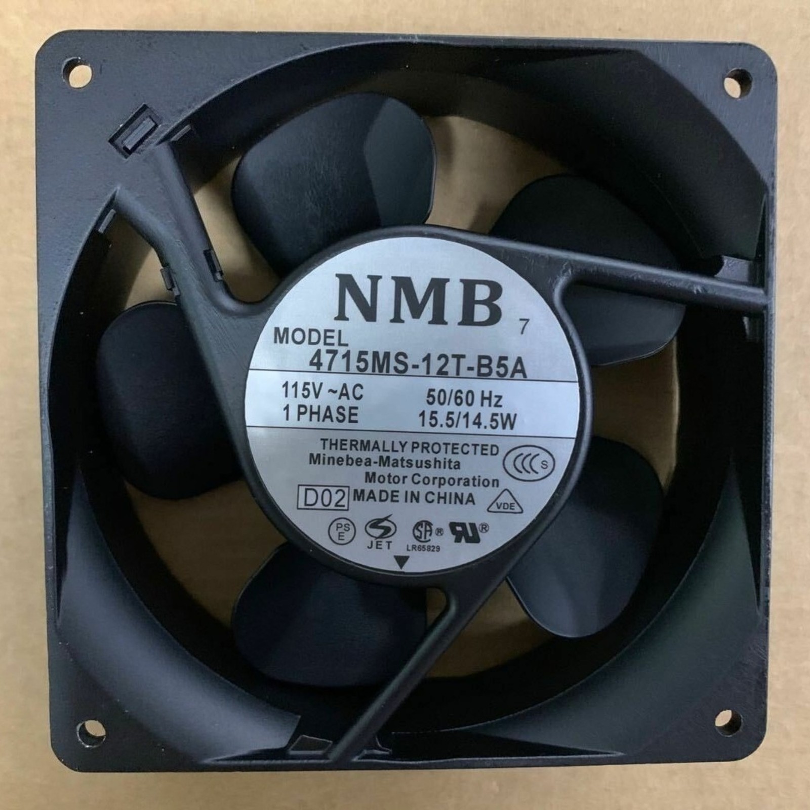 1pcs NMB 15.5/14.5W Axial Flow Cooling Fan 50/60Hz 4715MS-12T-B5A 115V AC