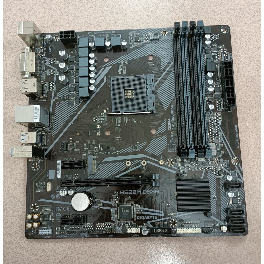 FOR GIGABYTE A520M DS3H Motherbroad Socket AM4 AMD A520 DDR4 Micro ATX Test OK