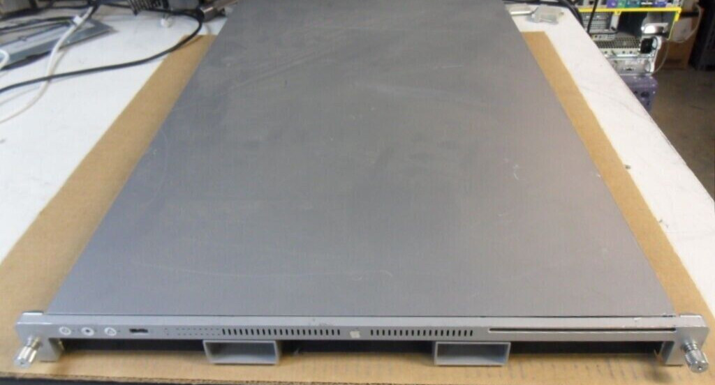 Apple A1279 XServe Server  2.26GHz No RAM No HDD MB449LL/A Quad-Core