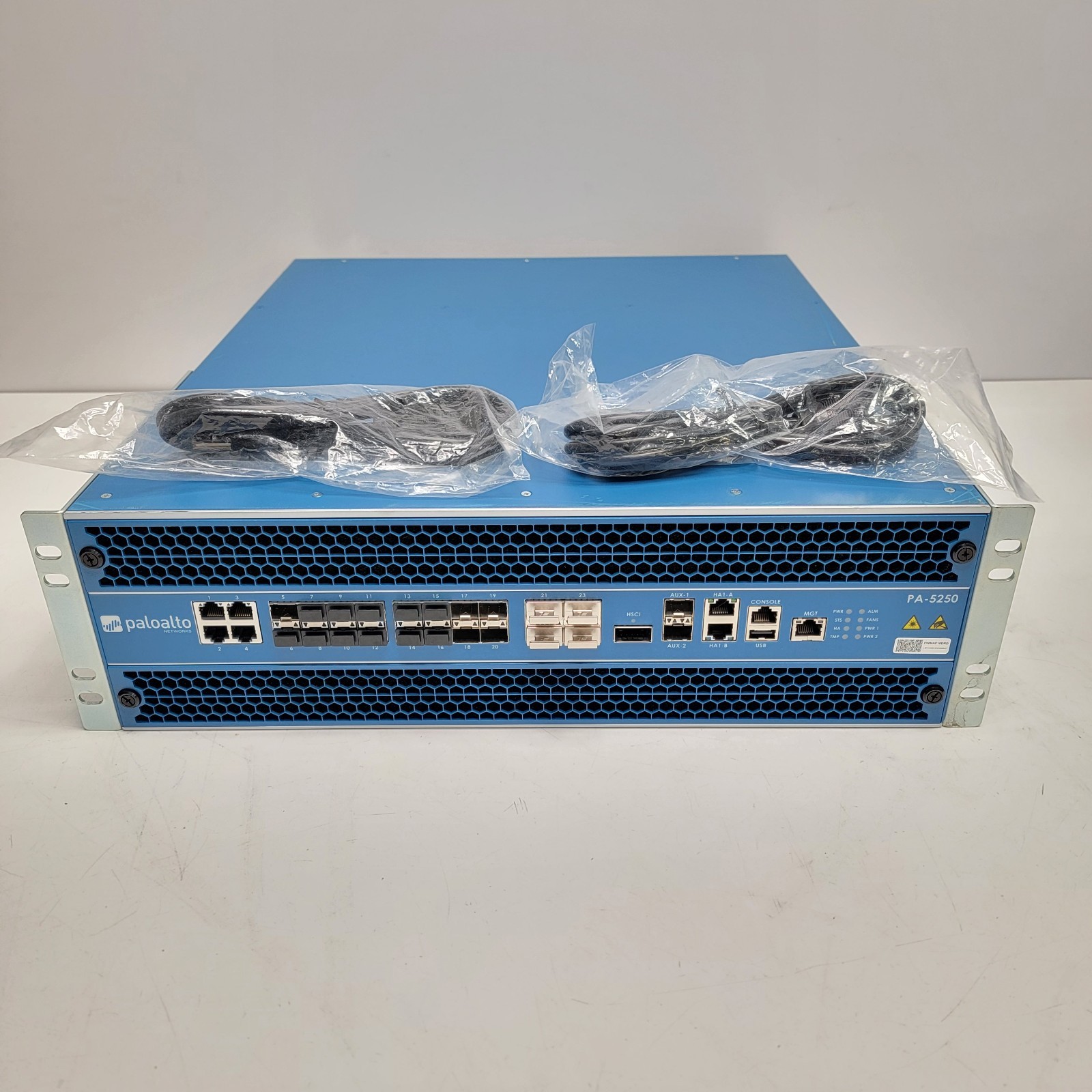 NICE - Paloalto PA-5250 750-000131-00A 16-Port SFP+ 10GE Firewall 4x 10G RJ-45