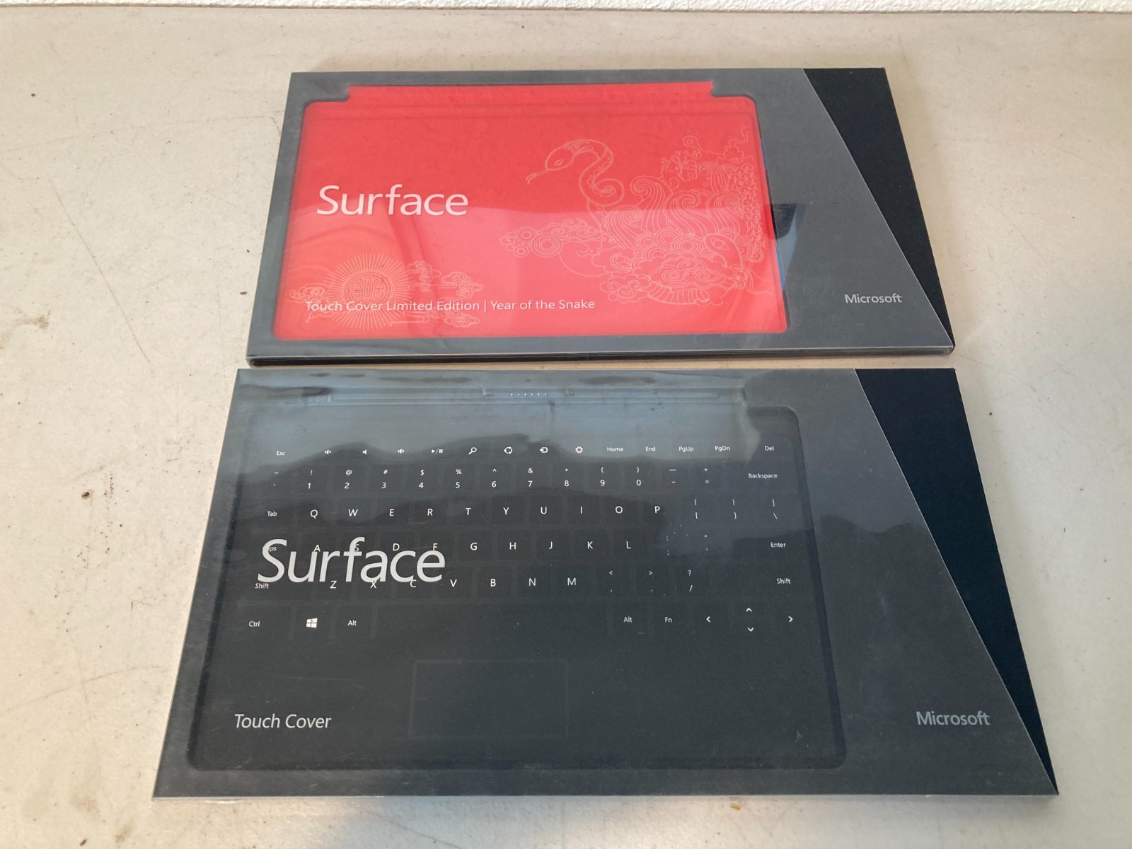 Microsoft Touch Cover Keyboard Red for Surface RT, Pro, RT 2, Pro 2 SEALED