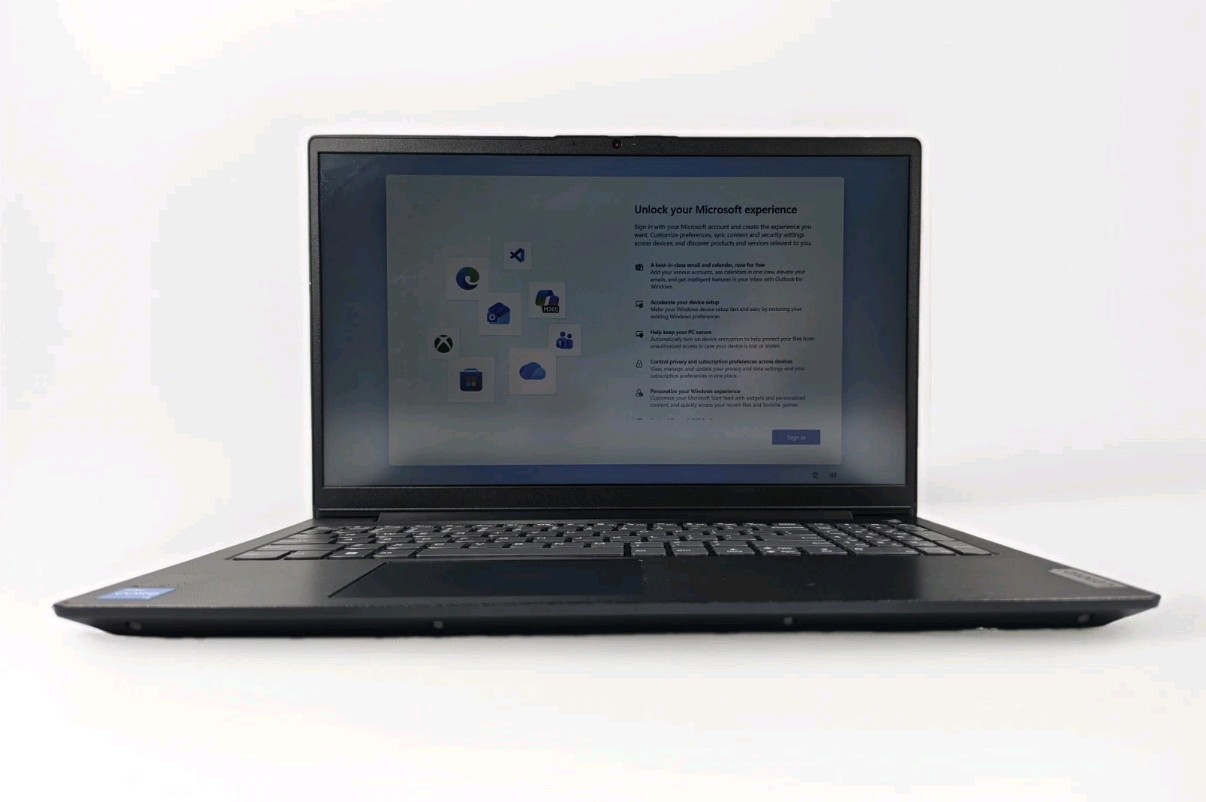LENOVO V15 G2-ITL Laptop i3-1115g4 8GB Ram 256GB SSD LAPTOP WINDOWS 11