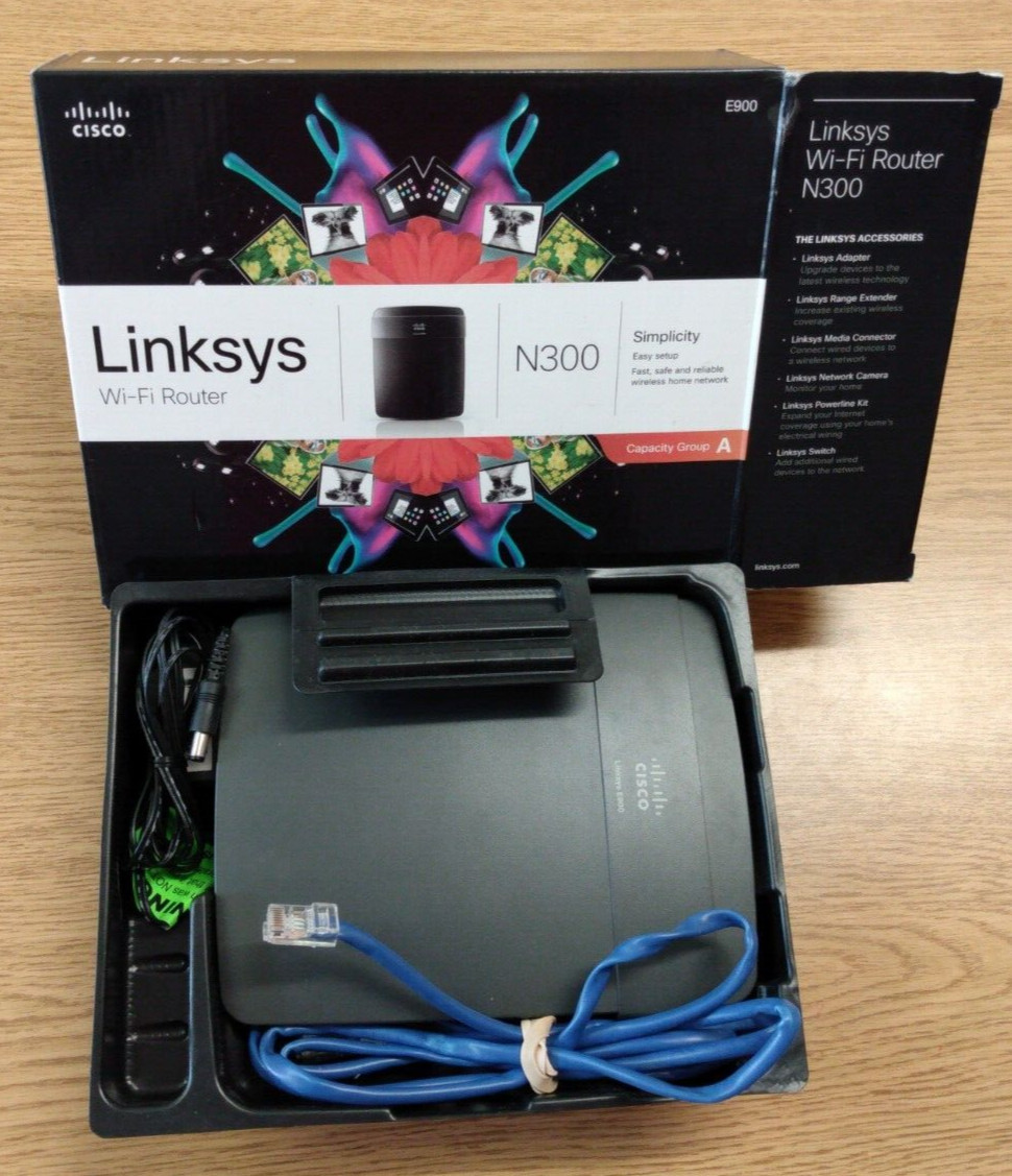 Linksys N300 Simplicity WiFi Router Model E900-NP w/Adaptor Driver Disc & Box