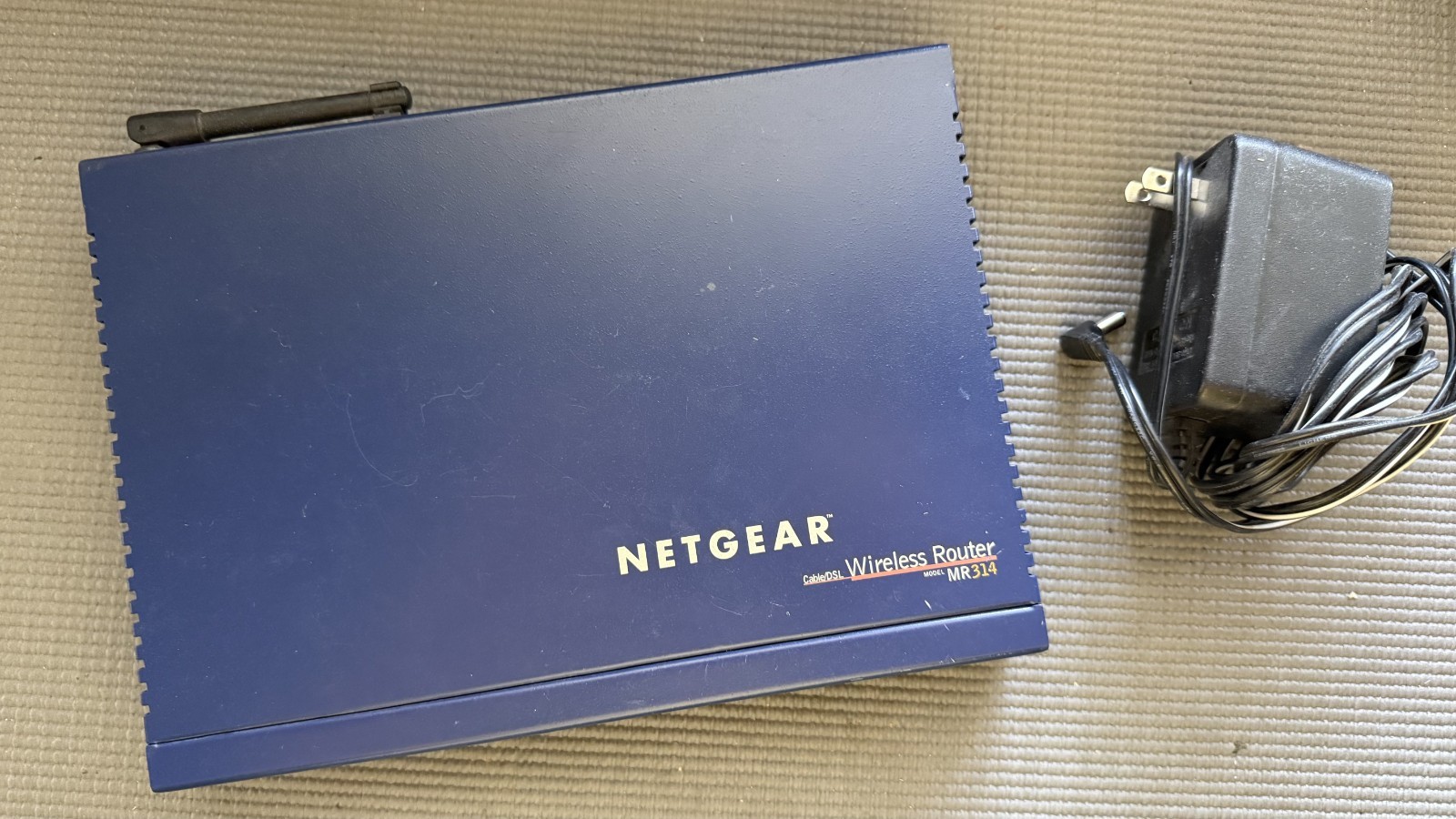 Netgear MR314 11 Mbps 4-Port 10/100 Wireless B Router
