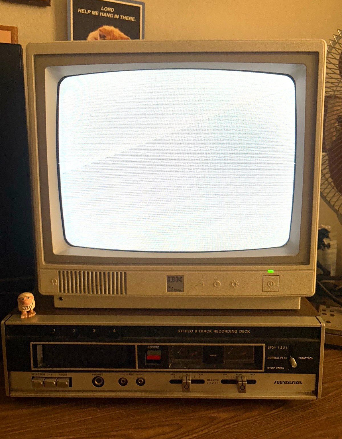 IBM PCjr Color Display 13 in CRT Monitor 4:3 Beige