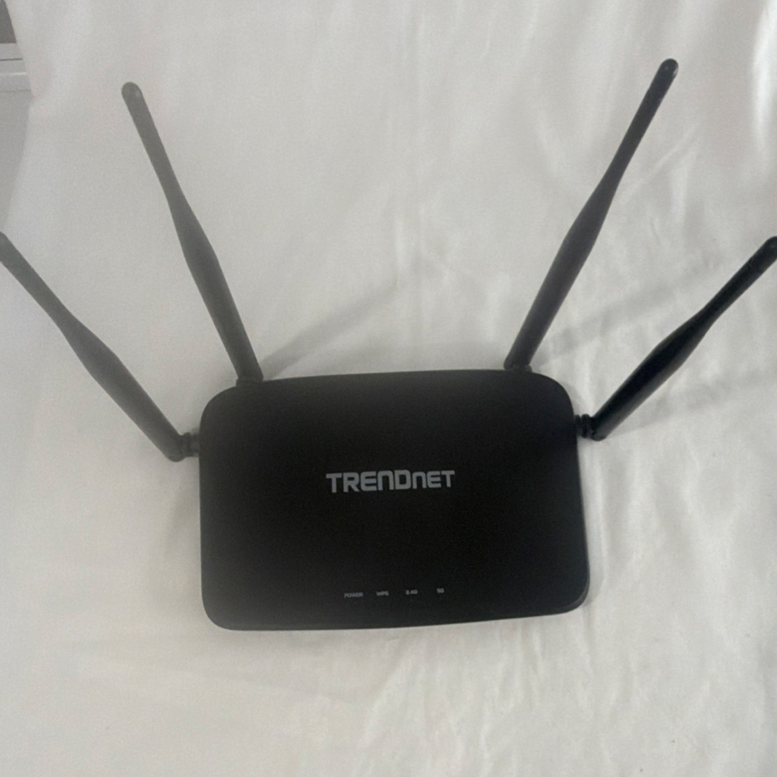 TRENDnet TEW-831DR Dual-Band Wireless Router 1200 Mbps 4 LAN w/ Adapter